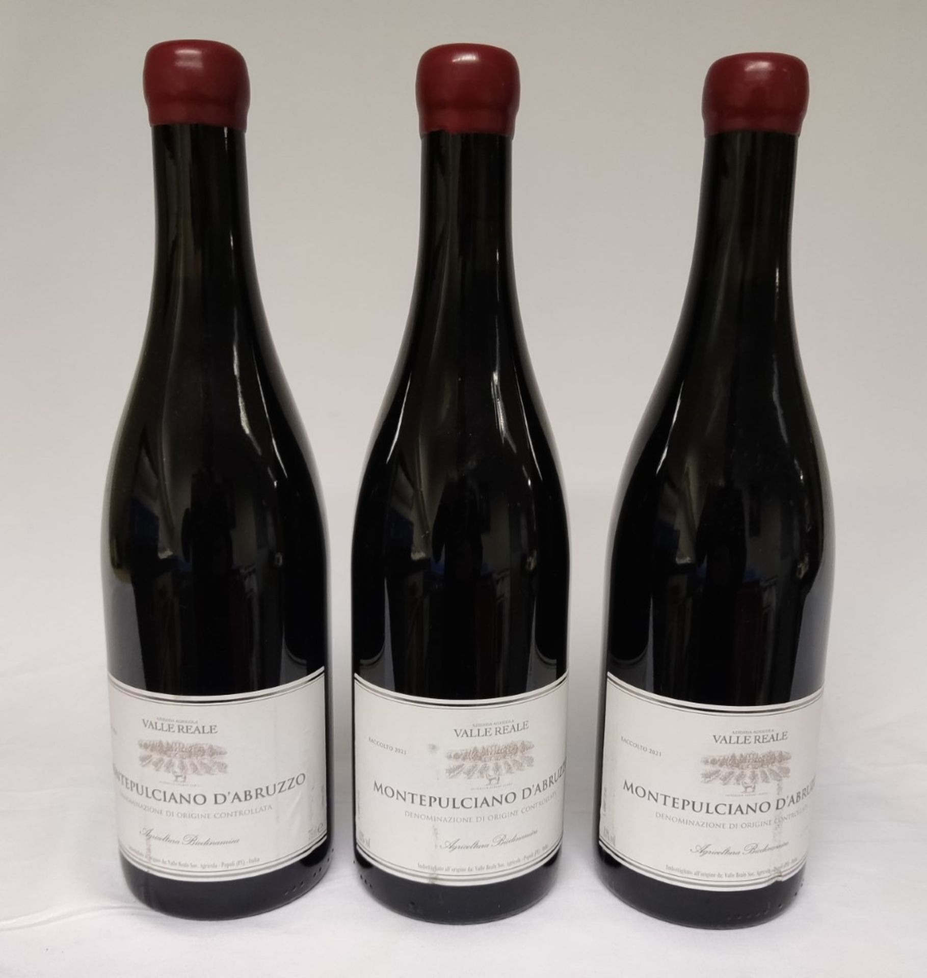 3 x Bottles of 2021 Valle Reale Montepulciano D'Abruzzo Red Wine - RRP £60 - Image 2 of 11