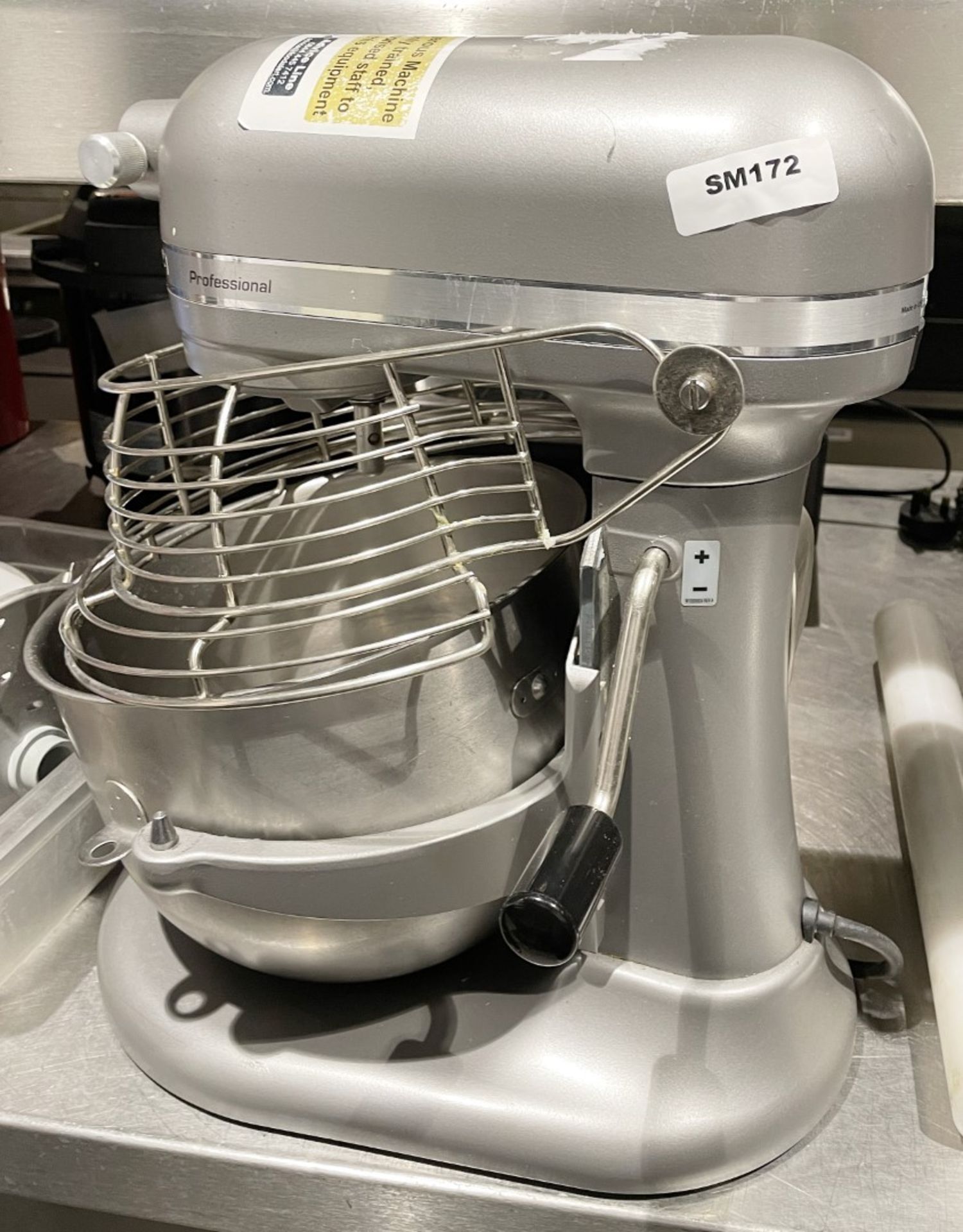 1 x Kitchenaid 6.9 Ltr Commercial Planetary Food Mixer - Model 5KSM7990XBSL - Includes Mixing Bowl - Image 4 of 16