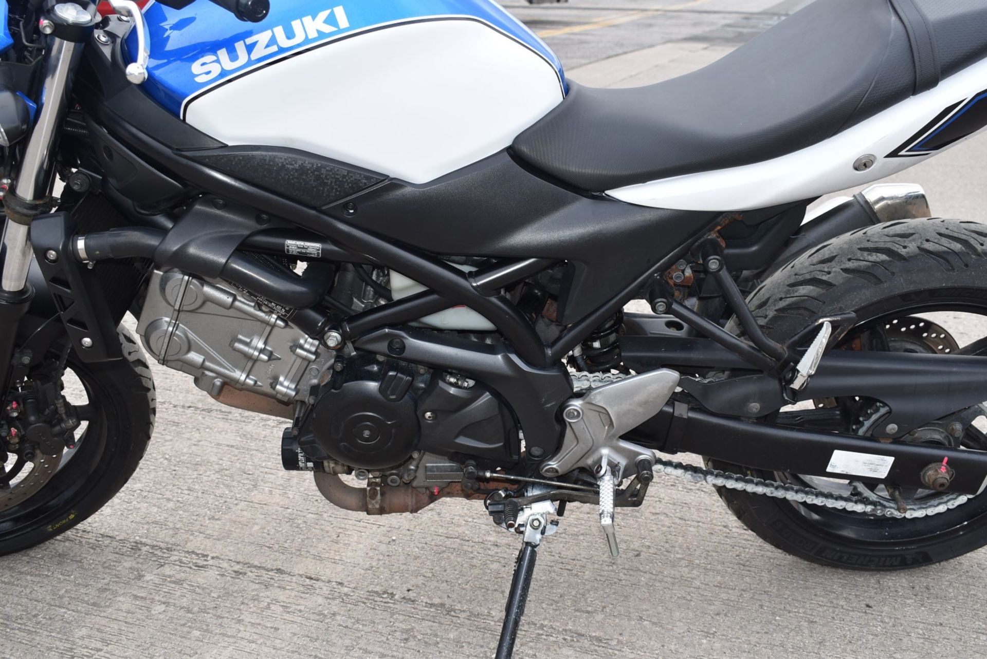 2018 Suzuki SV650 Motorcycle - BL18 KLP - Mileage: 21,098 - 4 Months MOT - Image 27 of 37