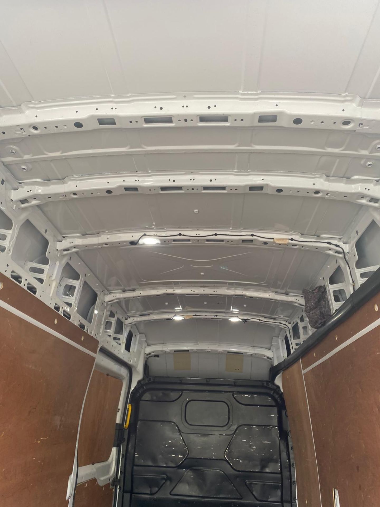 2018 Ford Transit 350 XLWB Hi Roof Van - MF68 NDZ - 12 Months MOT - 21,123 Miles - ULEZ COMPLIANT - Image 16 of 23