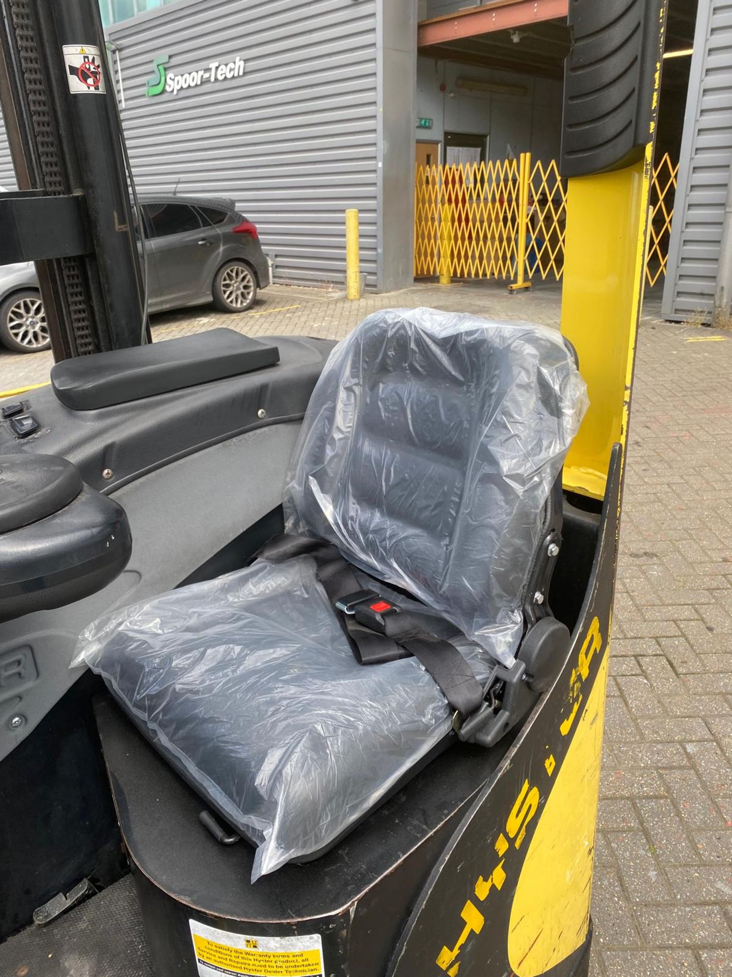 Hyster Forklift Reach Truck - Year: 2007 - 1,400kg Capacity - 8.5m Lift Height - Includes Charger - Image 5 of 10
