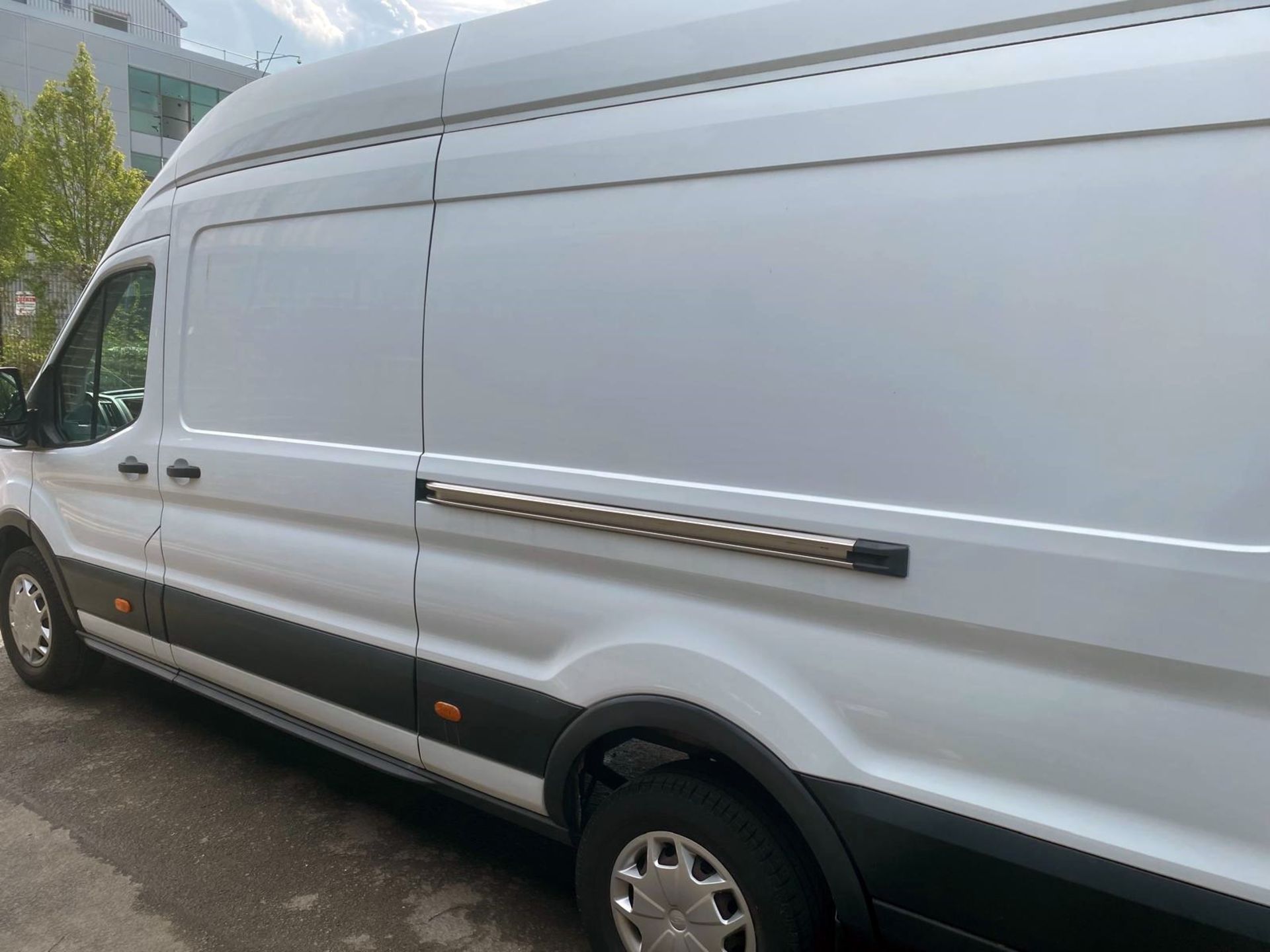 2018 Ford Transit 350 XLWB Hi Roof Van - MF68 NDZ - 12 Months MOT - 21,123 Miles - ULEZ COMPLIANT - Image 5 of 23