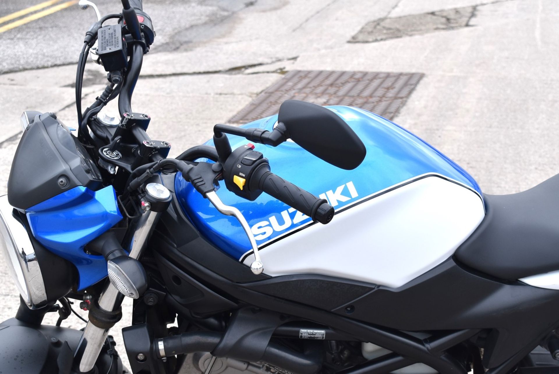 2018 Suzuki SV650 Motorcycle - BL18 KLP - Mileage: 21,098 - 4 Months MOT - Image 25 of 37