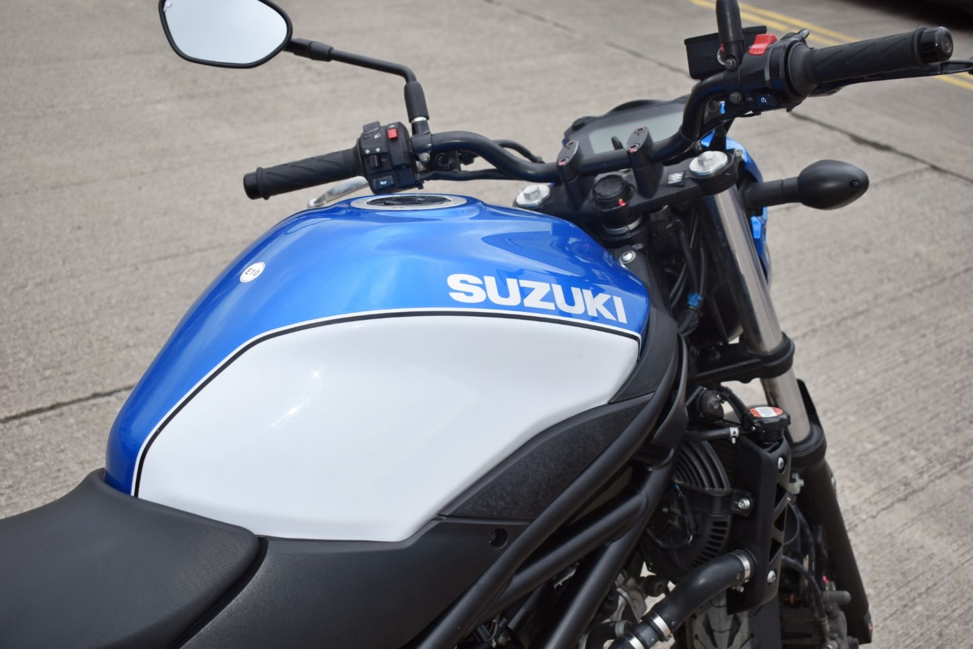 2018 Suzuki SV650 Motorcycle - BA18 UFV - Mileage: 18,188 - Bild 13 aus 25