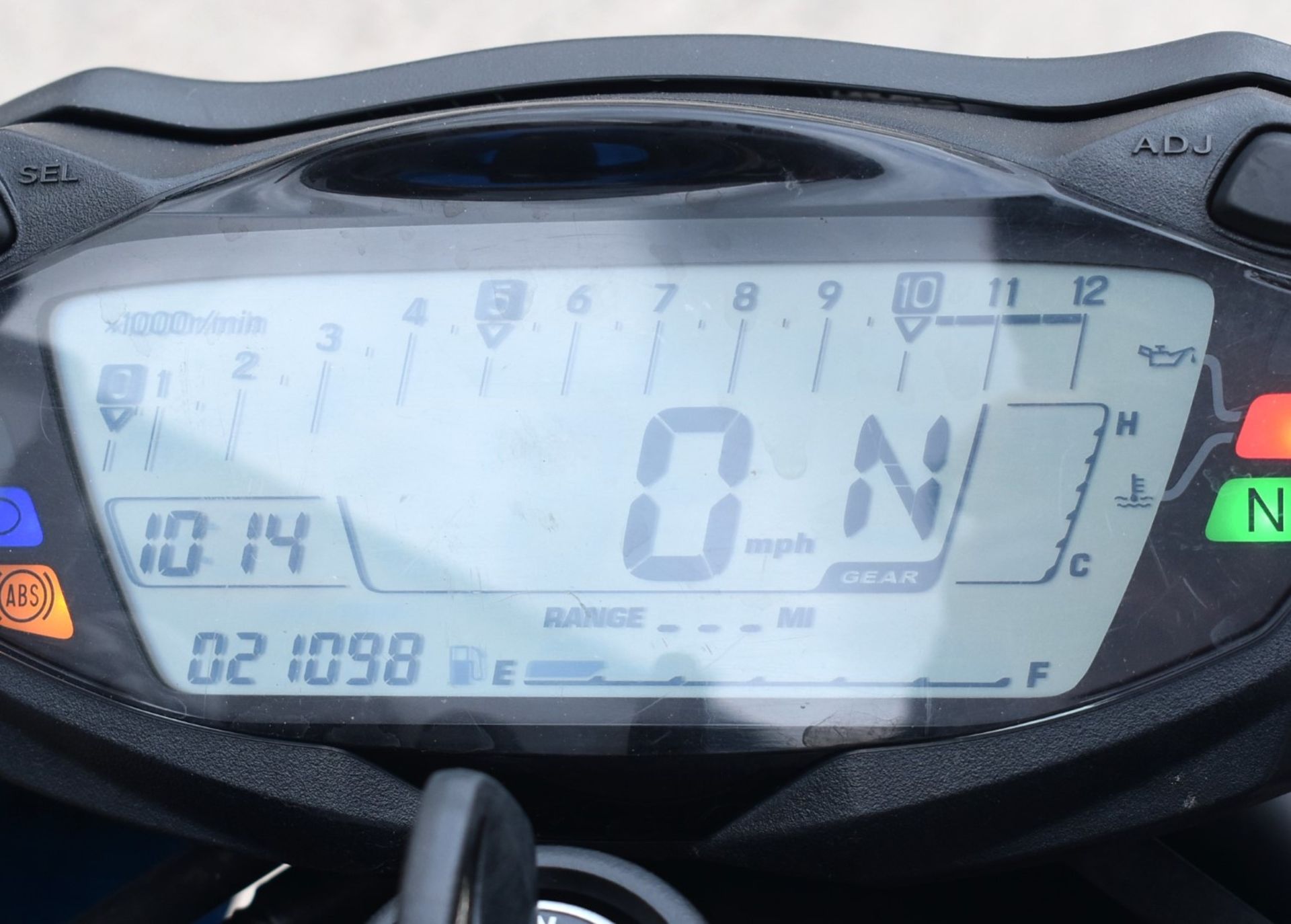 2018 Suzuki SV650 Motorcycle - BL18 KLP - Mileage: 21,098 - 4 Months MOT - Image 5 of 37