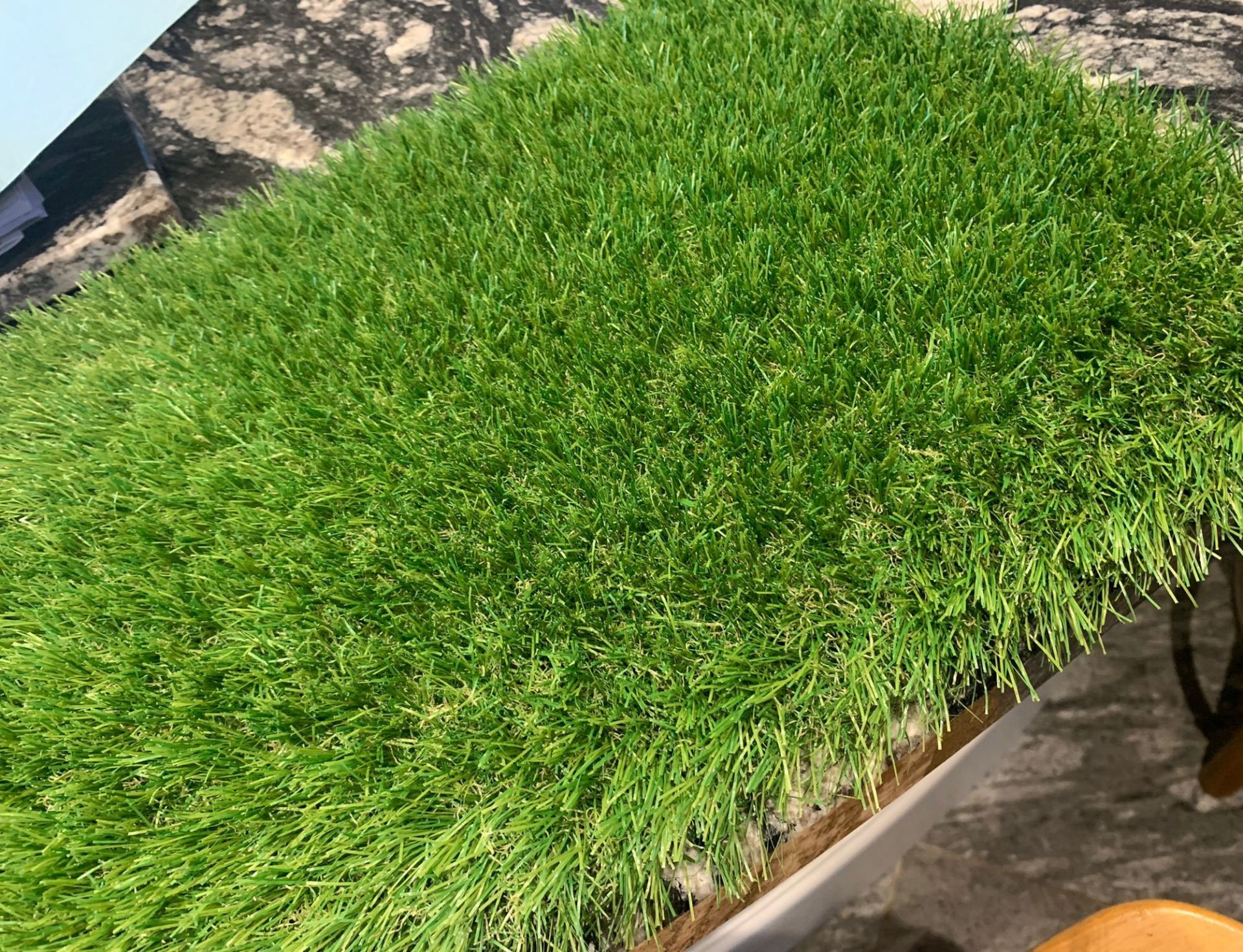 1 x Playrite Nearly Grass - Artificial Grass/Turf - 30X4 Meter Roll - Ref: NWF022 - CL912 - NO VAT - Image 5 of 6