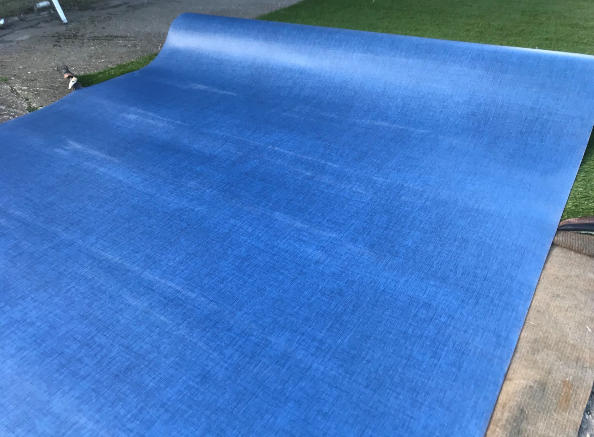 1 x GERFLOR Tarkett Commercial Grade Safety Flooring In Dark Blue -20X2M Roll - Ref: NWF004 -