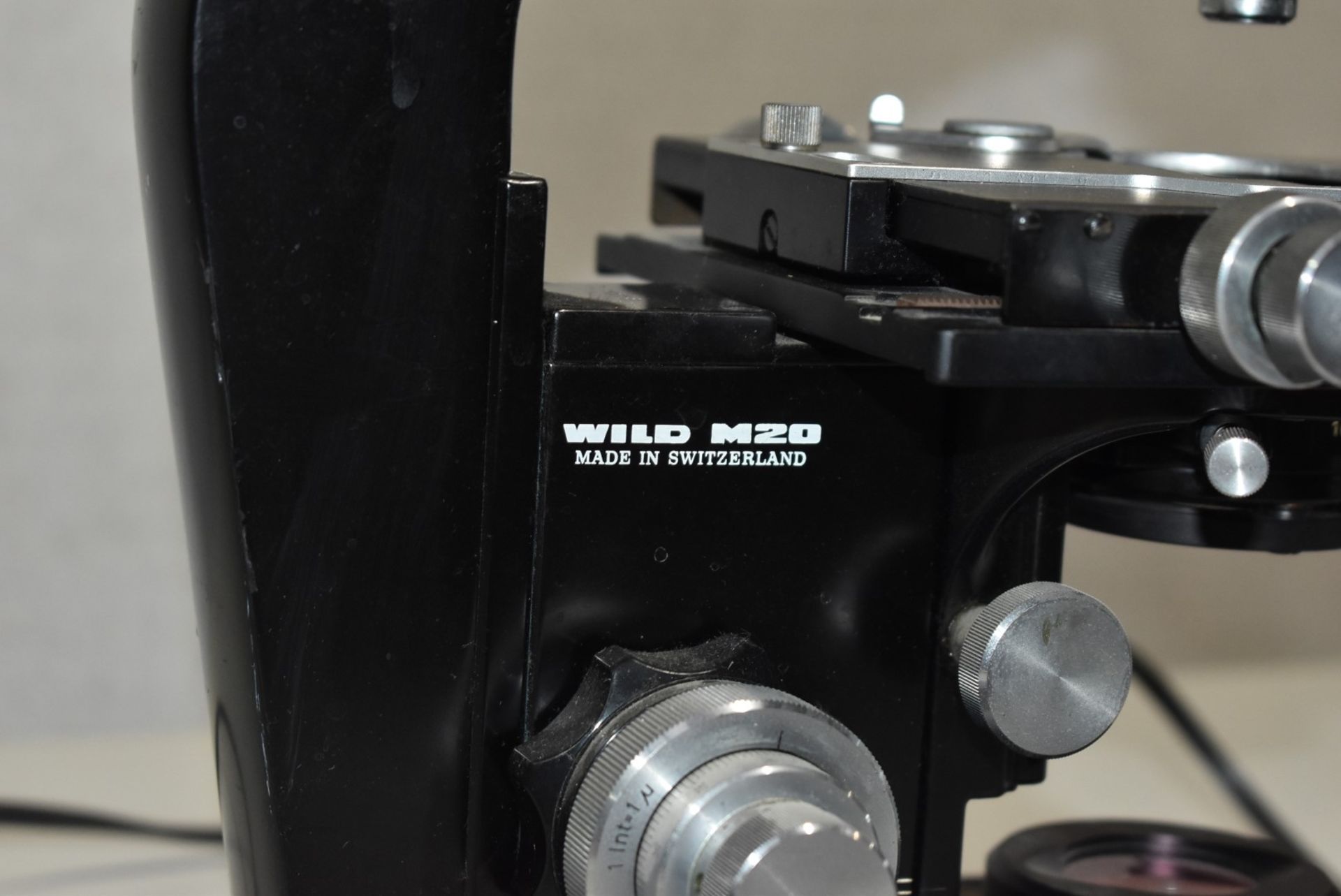 1 x Wild M20 Microscope CP163 - Image 5 of 22