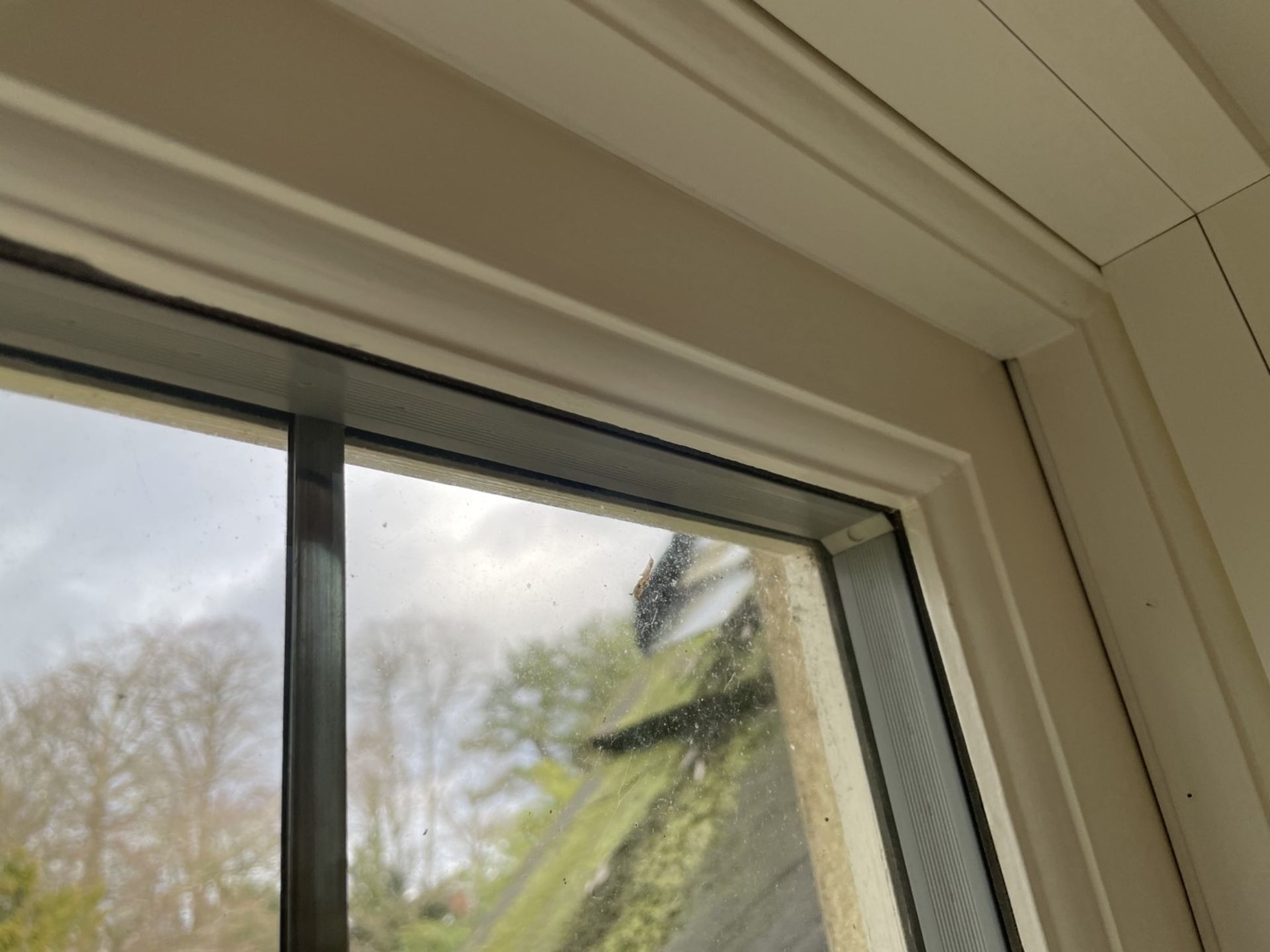 1 x Hardwood Timber Double Glazed Leaded 3-Pane Window Frame fitted with Shutter Blinds - Image 17 of 17