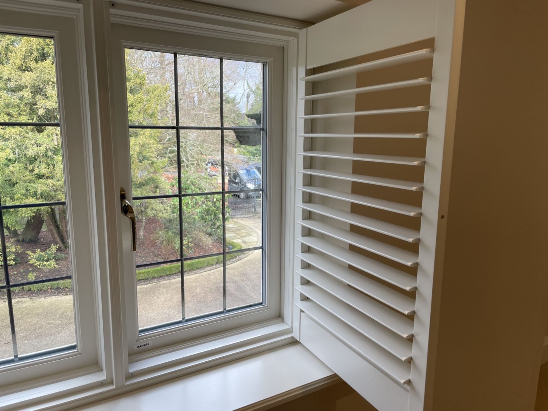 1 x Hardwood Timber Double Glazed Leaded 3-Pane Window Frame fitted with Shutter Blinds - Image 15 of 17