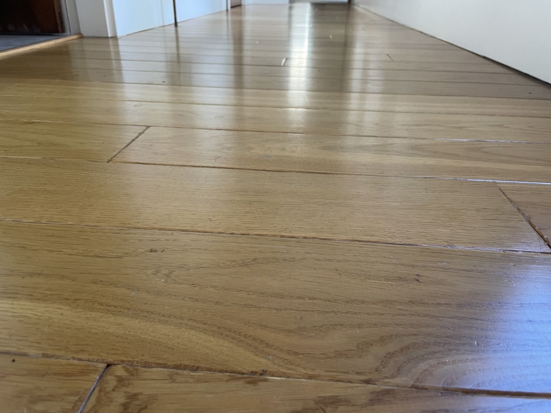 Fine Oak Hardwood Hallway Flooring - 6.3 x 1.2 Metres - Ref: PAN212 - CL896 - NO VAT - Image 12 of 12