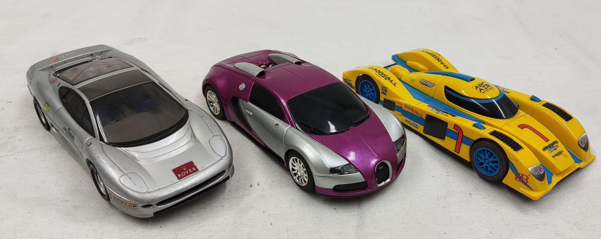3 x Scalextric Cars - Includes Jaguar XJ220, Bugatti and LM Cars - Tested and Working - Used - CL444