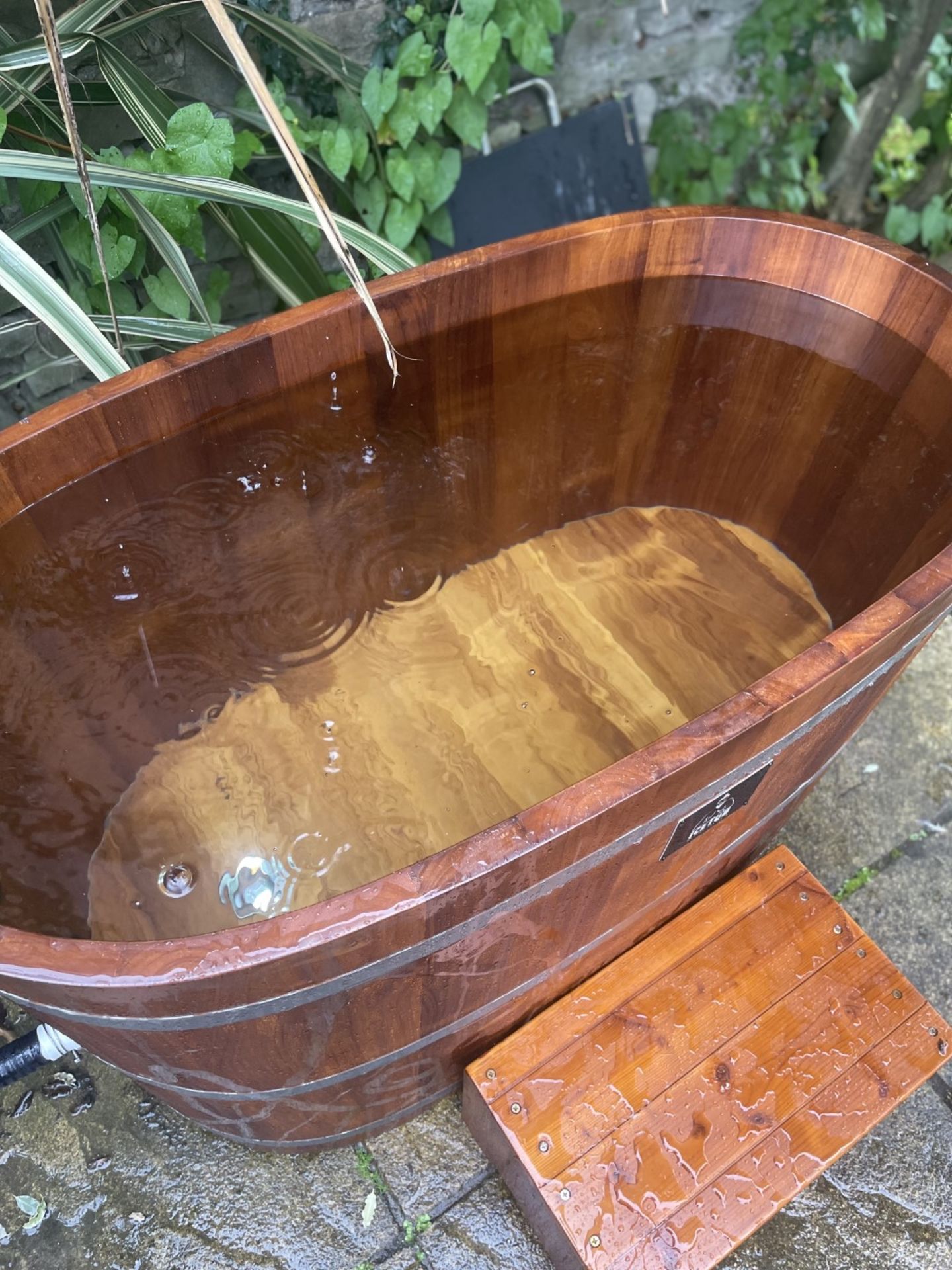 1 x Self-Cleaning Wooden Ice Tub With Ozone Disinfection- Brand New With Warranty - CL774 - - Image 4 of 7