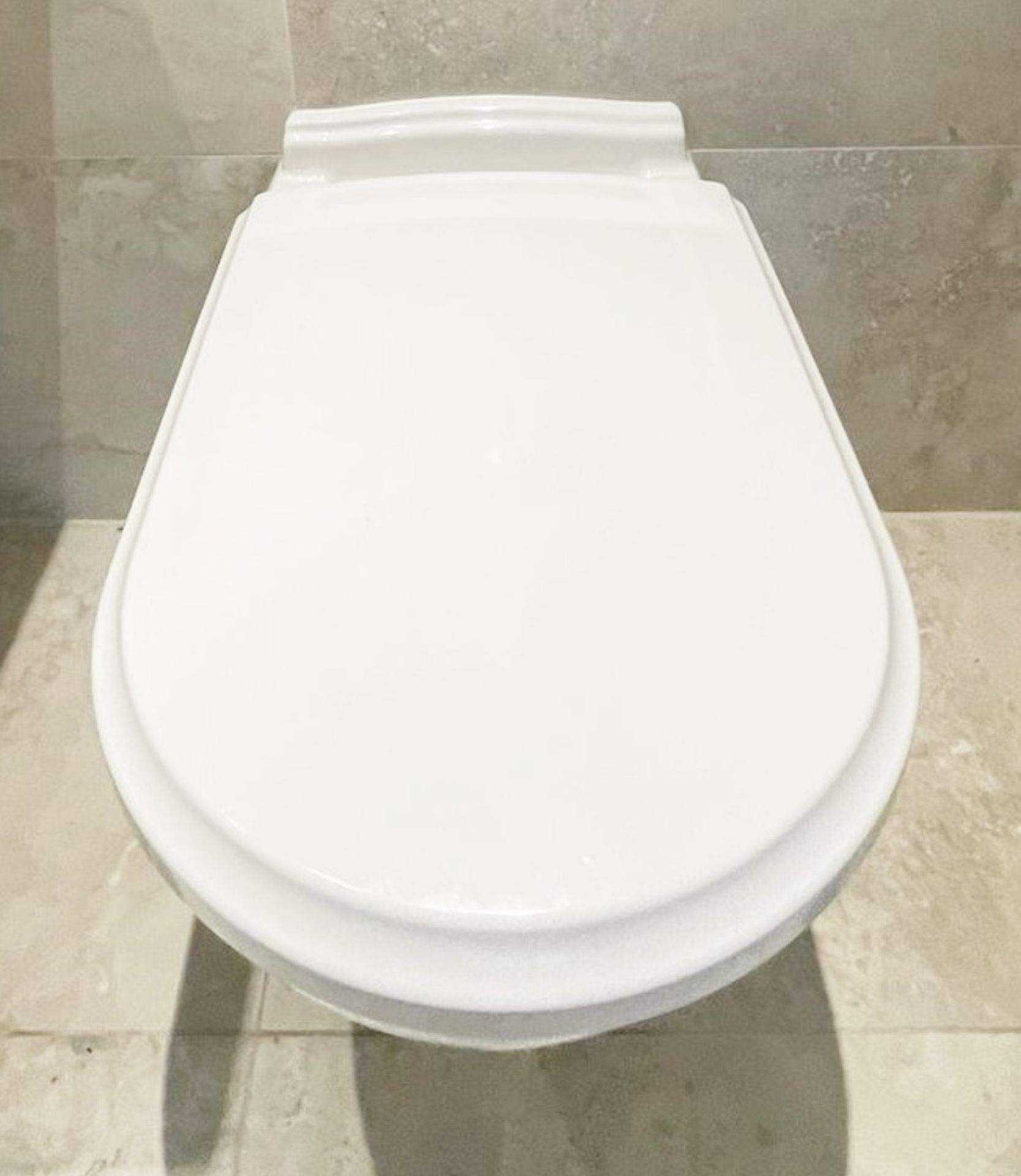 1 x VILLEROY & BOCH Wall Hung Toilet with Geberit Flush Plate - Ref: PAN231 - CL896 - NO VAT ON - Image 3 of 4