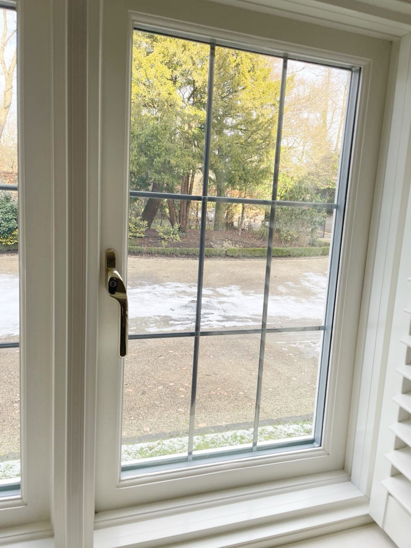 1 x Hardwood Timber Double Glazed Leaded 3-Pane Window Frame fitted with Shutter Blinds - Image 7 of 15