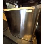 1 x Igenin Table Top Freezer - Model IG6751