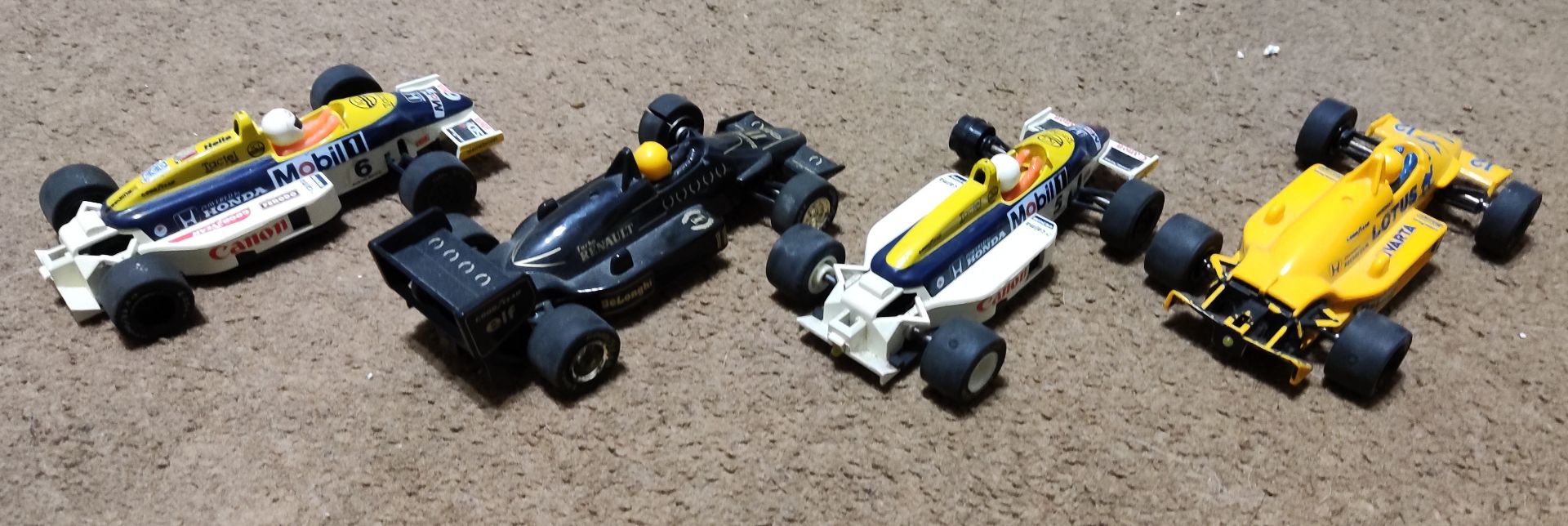 1 x Scalextric 4-Lane World Championship Set With 4 x F1 Cars - Huge Vintage Set - Used - CL444 - NO - Image 5 of 26