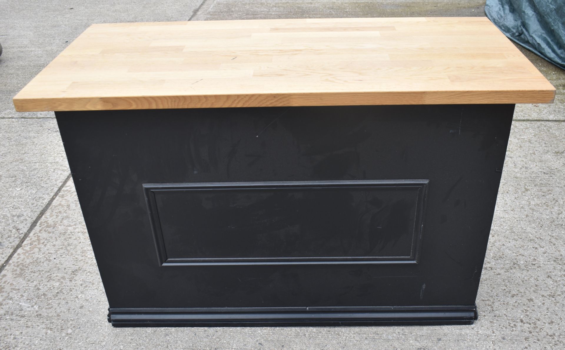 1 x Wooden Counter In Black With Wood Coloured Top and Metal Overrack Display Shelf With Hooks - 84/ - Image 9 of 10