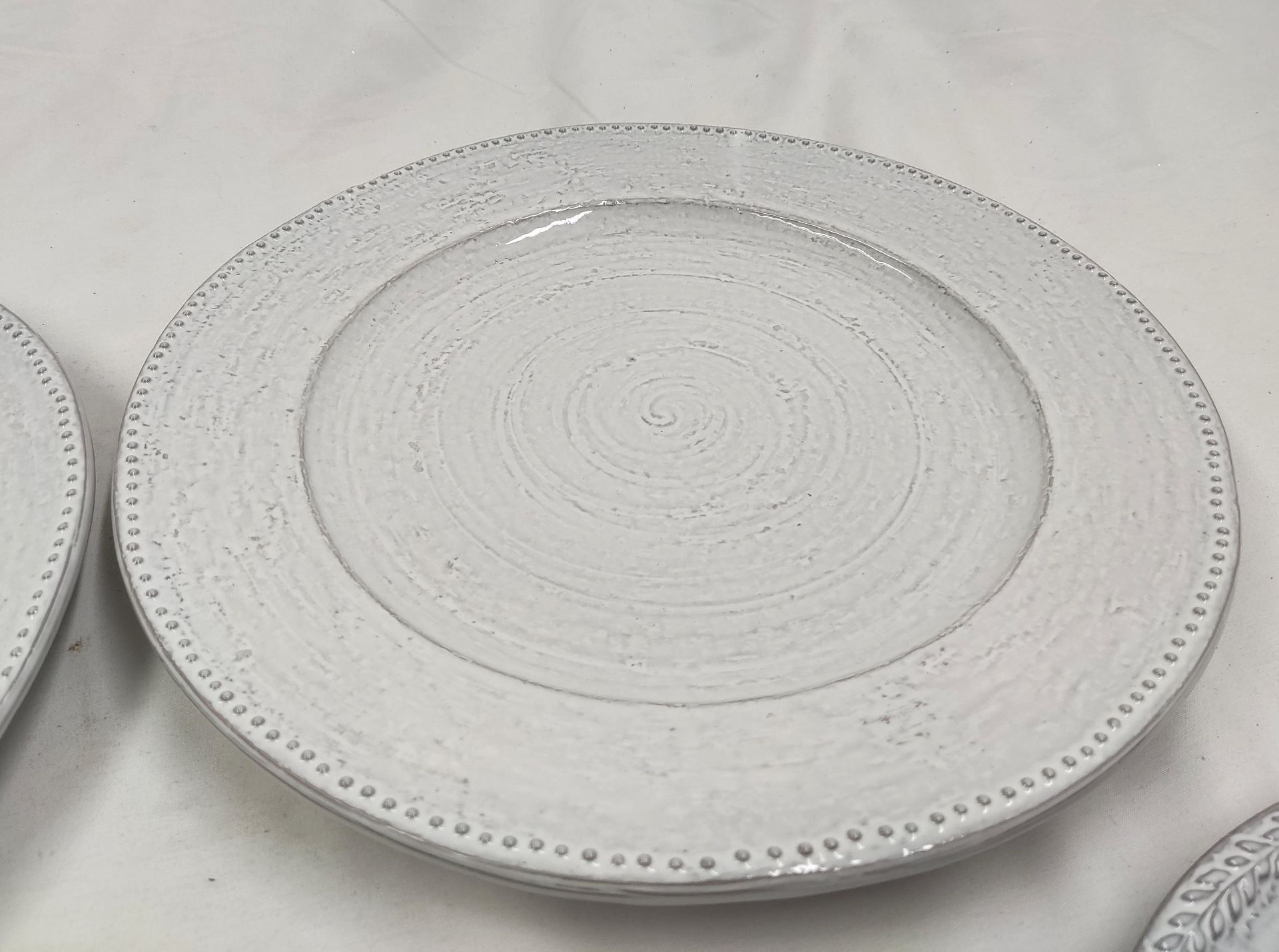 1 x SOHO HOME Set Of Hillcrest Plates - 2 X Side Plate And 2 X Dinner Plate - New/Unused - RRP £ - Image 6 of 12