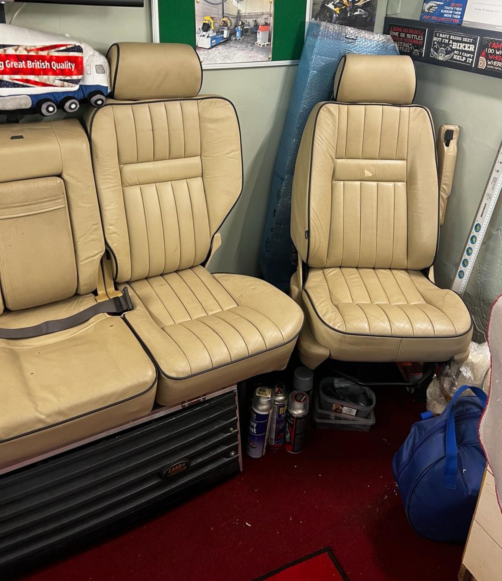 Bespoke Range Rover P38 1999 Seating - For Man Cave/Den - CL027 - NO VAT ON THE HAMMER - Location: - Image 7 of 8