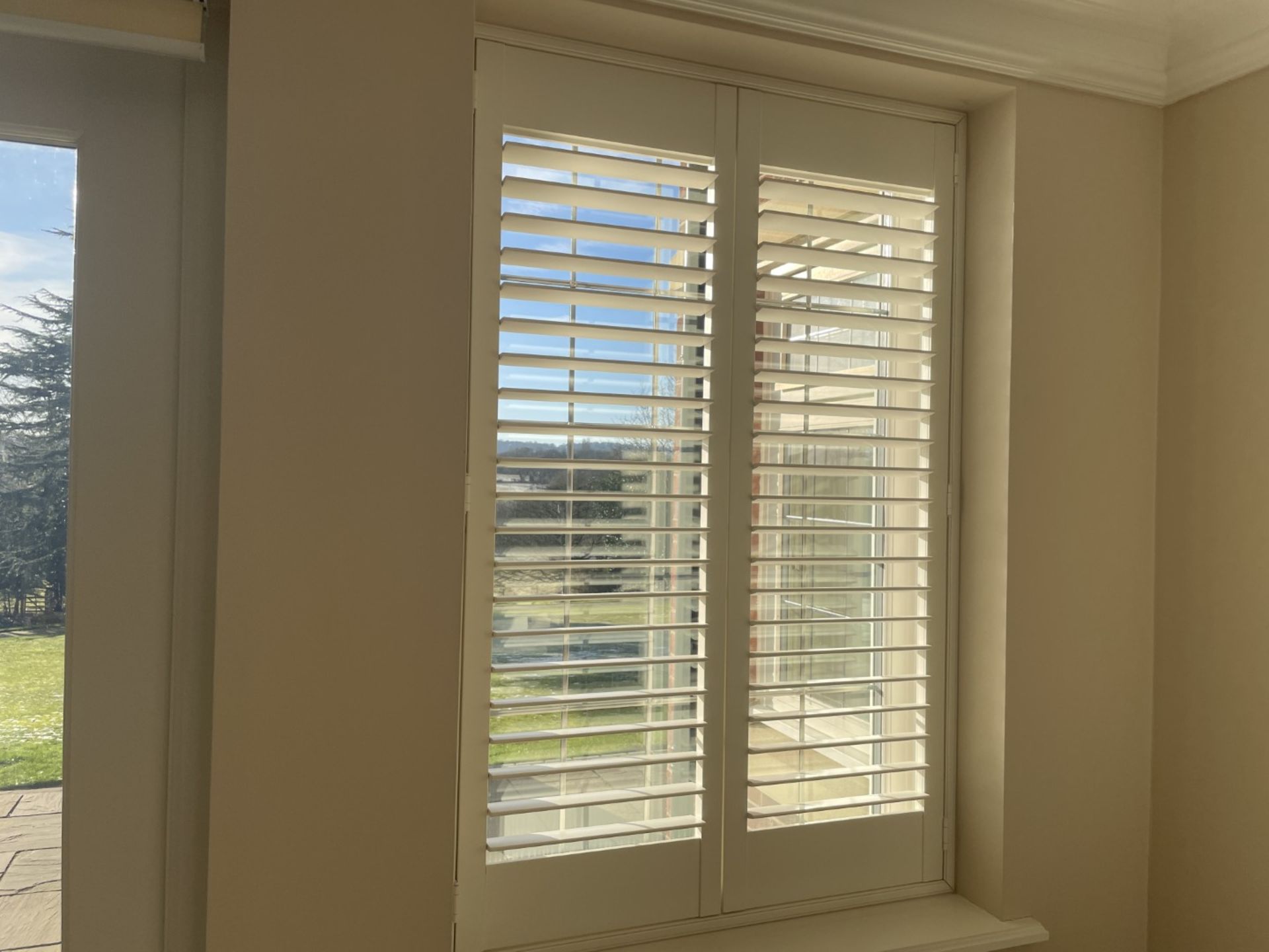 1 x Hardwood Timber Double Glazed Window Frames fitted with Shutter Blinds, In White - Ref: PAN108 - Image 7 of 19