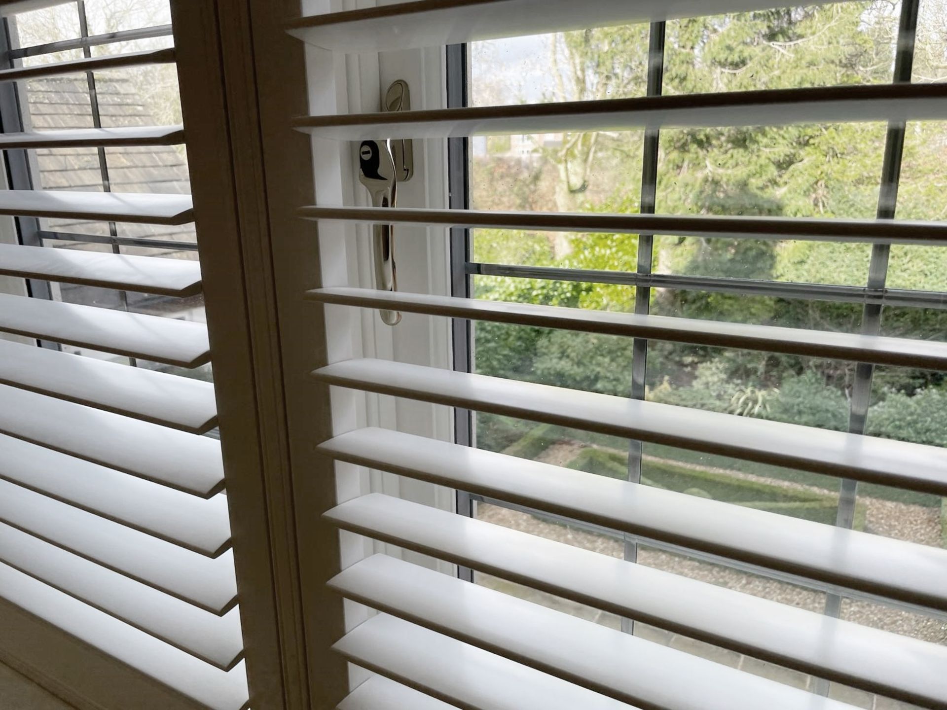 1 x Hardwood Timber Double Glazed Leaded 3-Pane Window Frame fitted with Shutter Blinds - Image 12 of 12