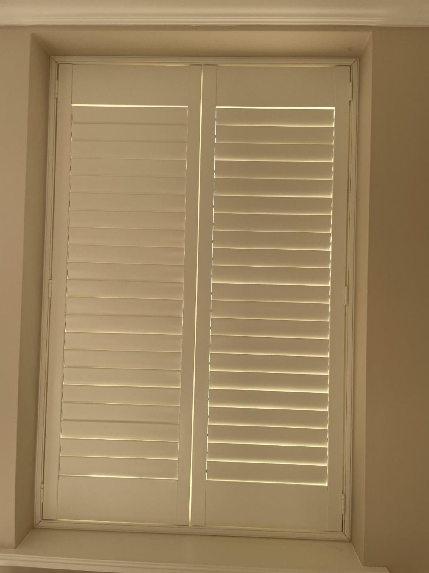 1 x Hardwood Timber Double Glazed Window Frames fitted with Shutter Blinds, In White - Ref: PAN108 - Image 18 of 19