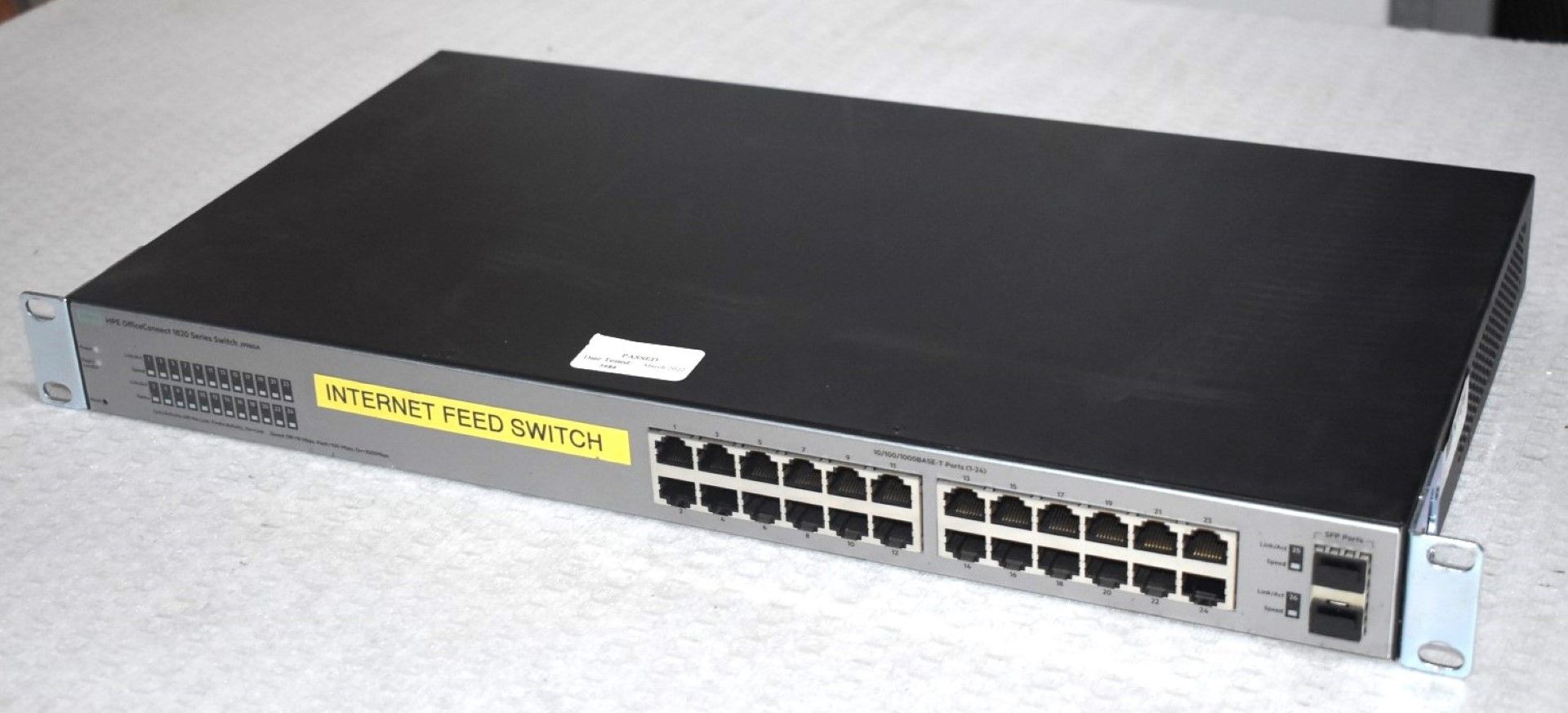 1 x HP Office Connect 1820 Series 24 Port Switch - Type J9980A - Image 2 of 4
