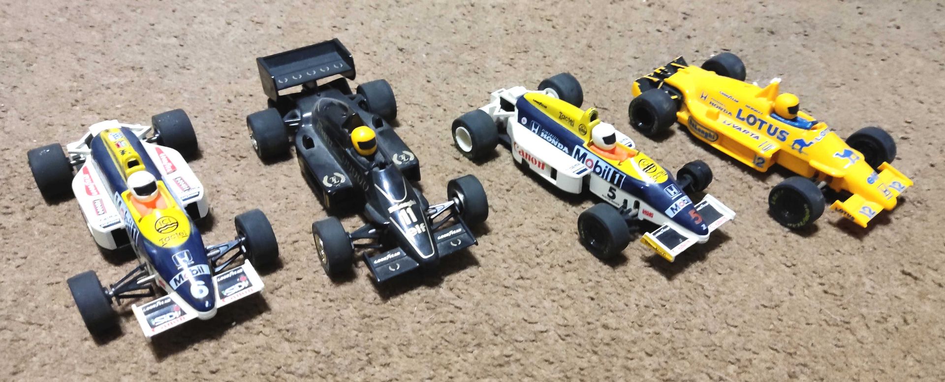 1 x Scalextric 4-Lane World Championship Set With 4 x F1 Cars - Huge Vintage Set - Used - CL444 - NO - Image 3 of 26