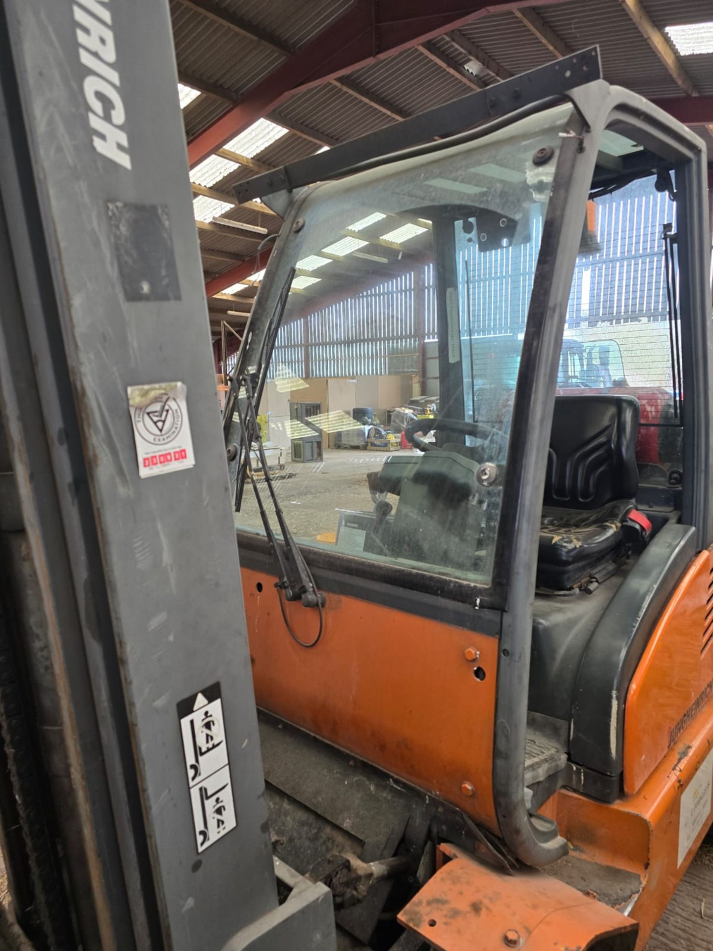 1 x Jungheinrich CL30C 3 Ton Counter Balance Gas Forklift Truck - Image 16 of 34