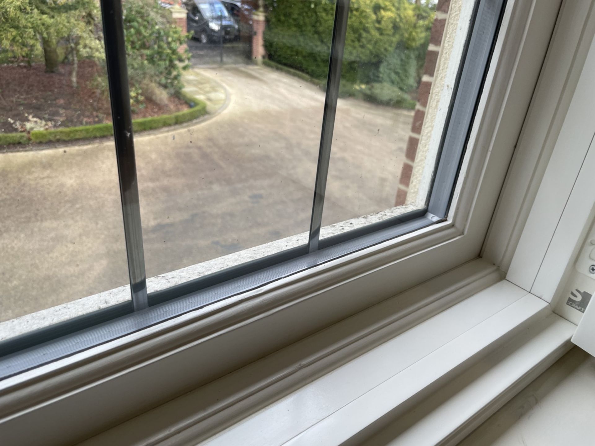 1 x Hardwood Timber Double Glazed Leaded 3-Pane Window Frame fitted with Shutter Blinds - Image 16 of 17