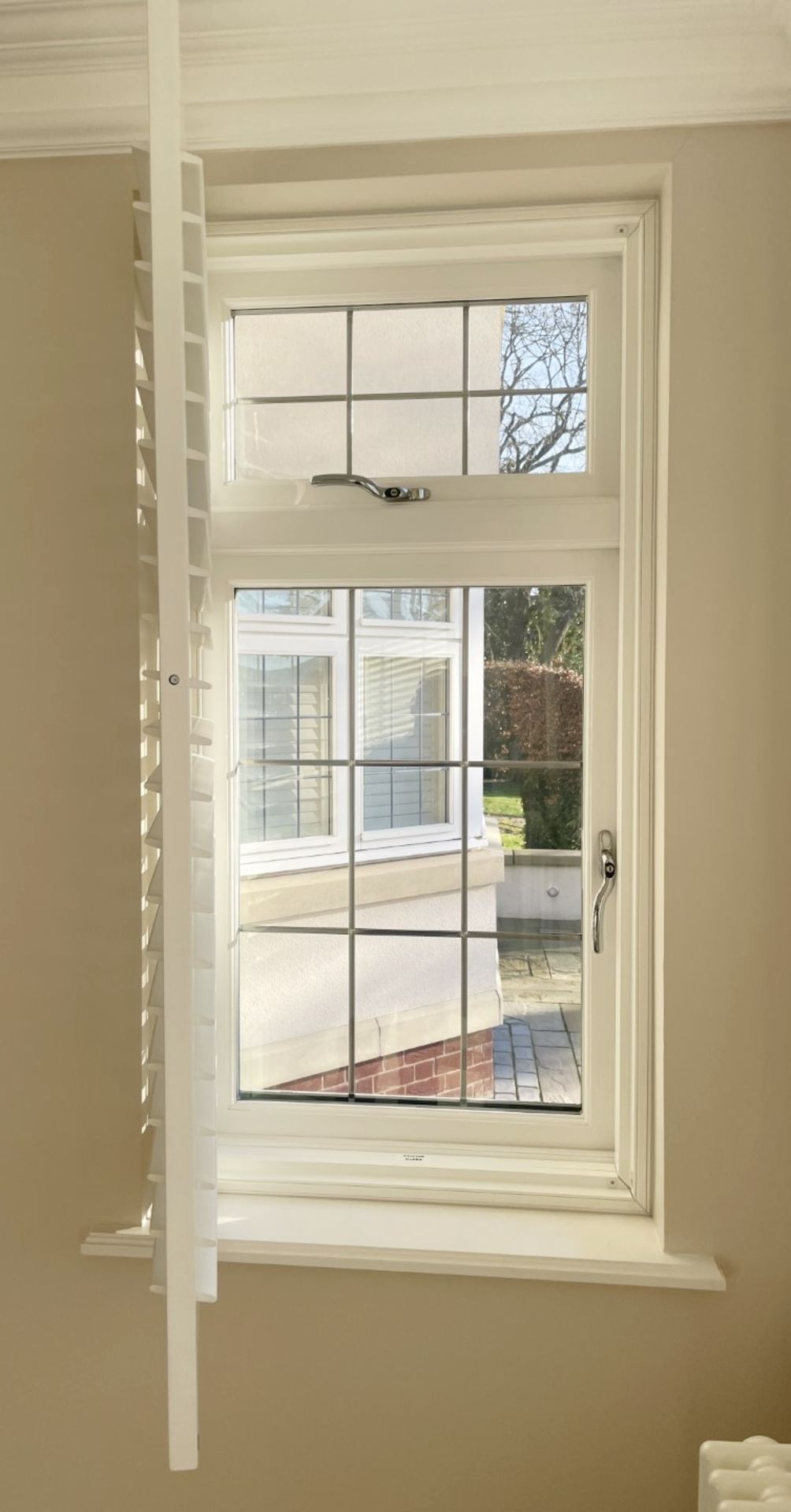 1 x Hardwood Timber Double Glazed Window Frames fitted with Shutter Blinds, In White - Ref: PAN106 - Image 4 of 23