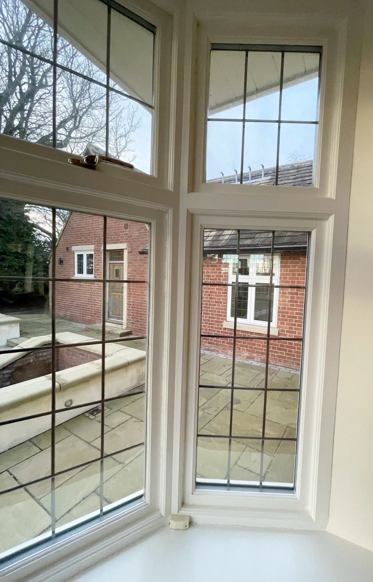 1 x Hardwood Timber Double Glazed 5-Pane Bay Window Frame - Ref: PAN167 / FrPlace - CL896 - NO VAT - Image 9 of 12