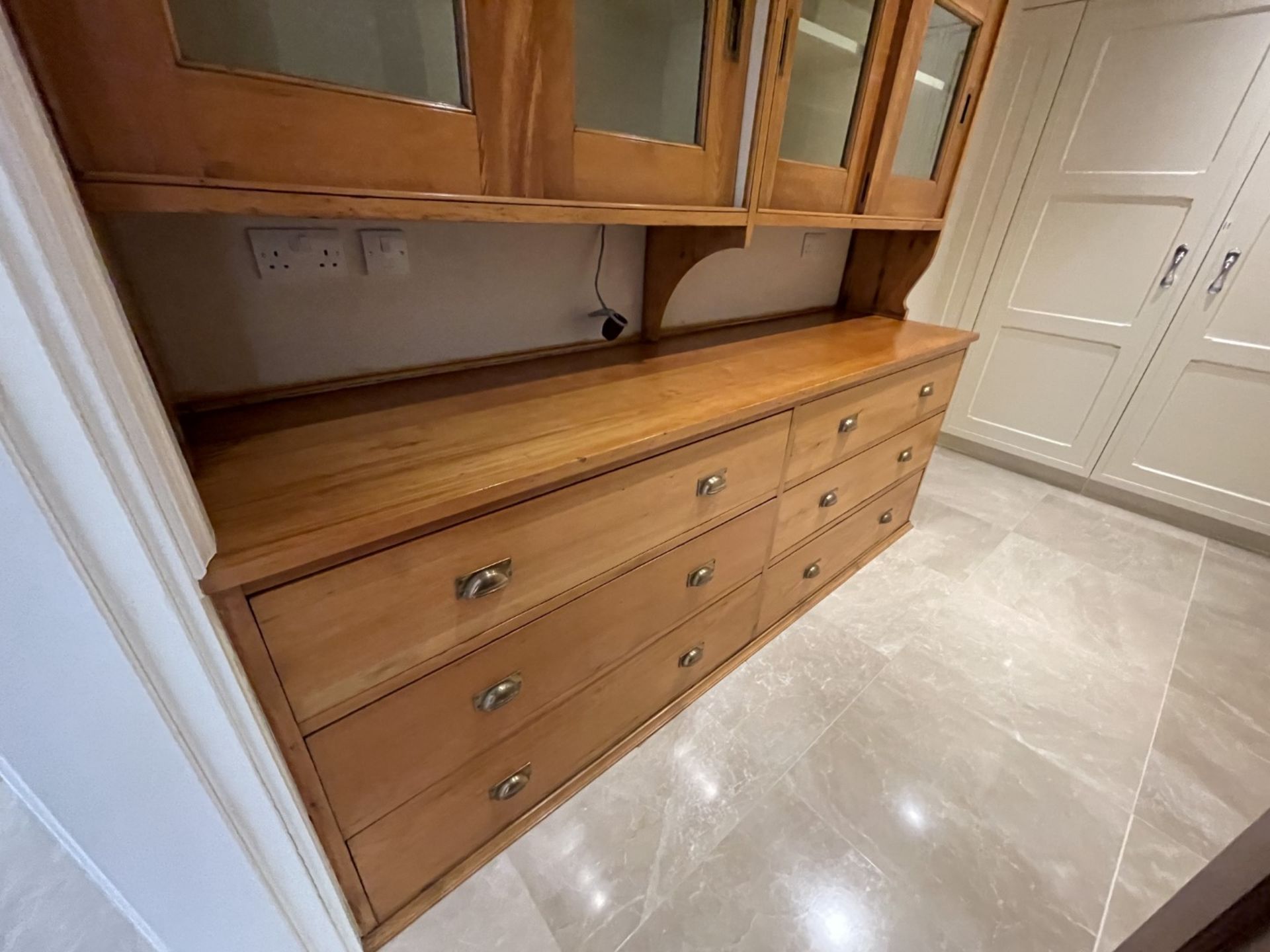 1 x Large 2-section Bespoke Solid Wood 2.5-Metre Tall 4-Door, 6-Drawer Fitted Dresser - Image 5 of 39