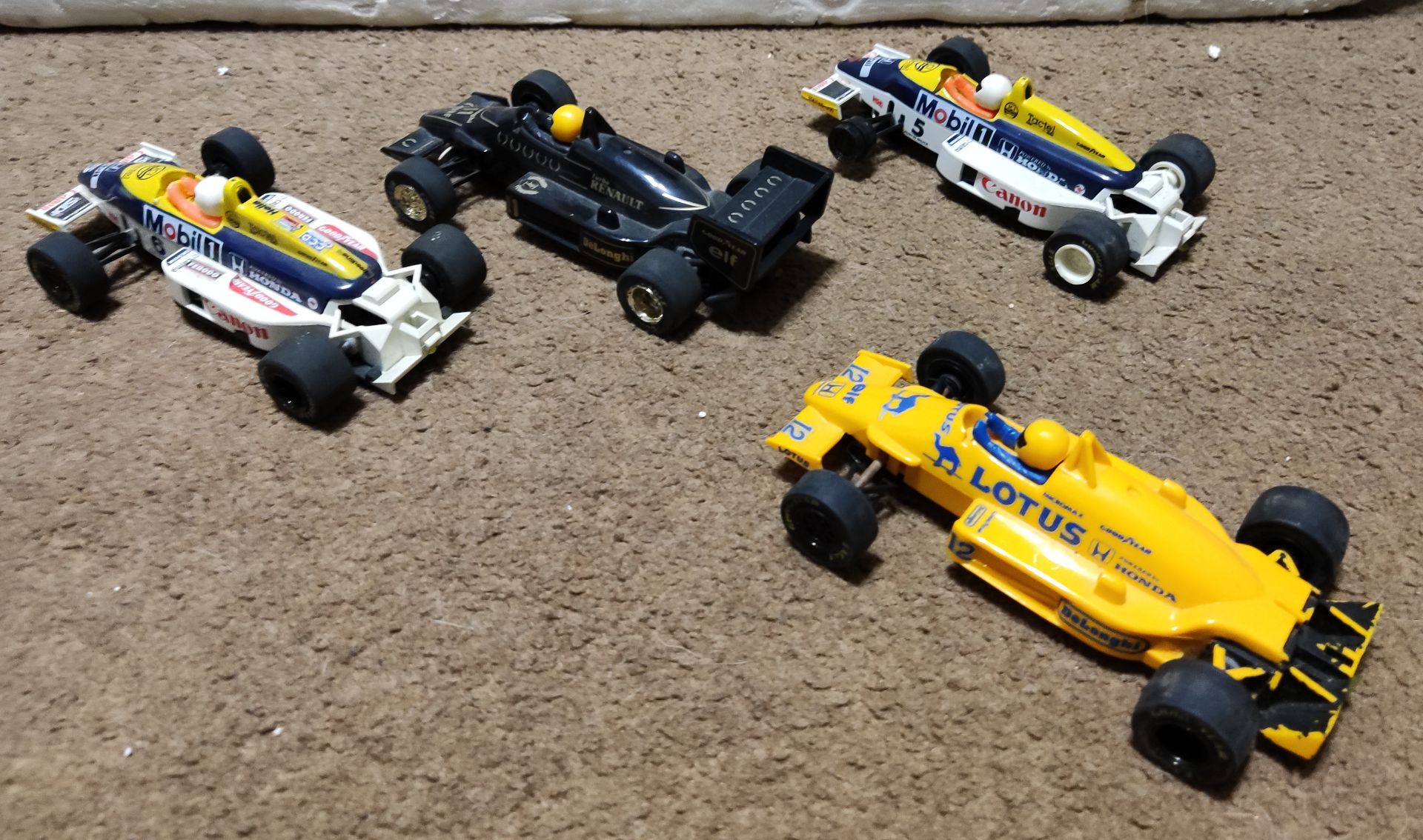 1 x Scalextric 4-Lane World Championship Set With 4 x F1 Cars - Huge Vintage Set - Used - CL444 - NO - Image 14 of 26
