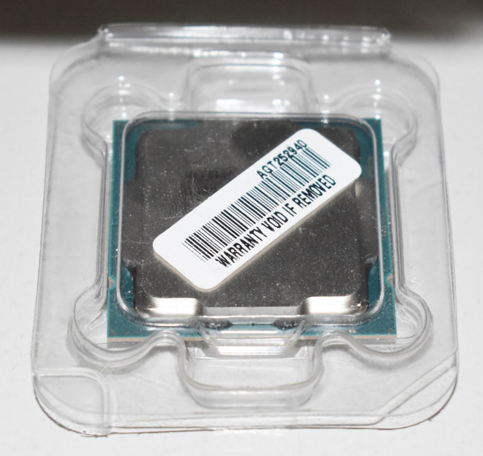 1 x Intel Celeron G5905 10th Gen 3.5Ghz LGA1200 Dual Core Processor - New and Unused - Image 2 of 4