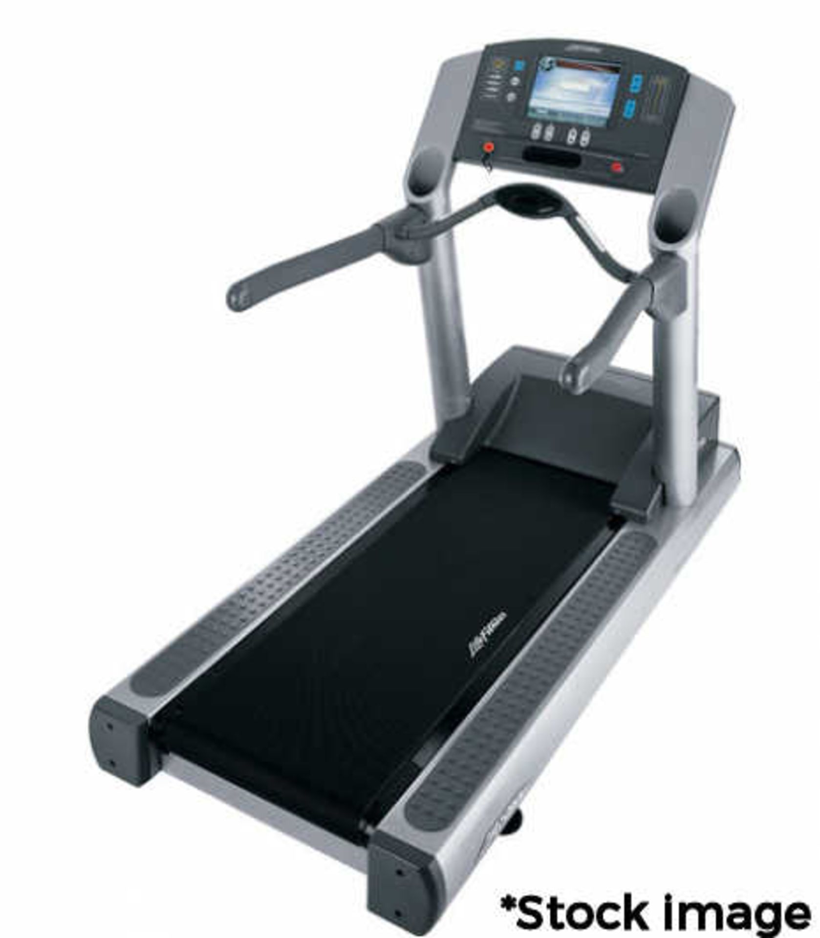 1 x Life Fitness T9E Treadmill - In Good Working Order - CL726 - NO VAT ON THE HAMMER