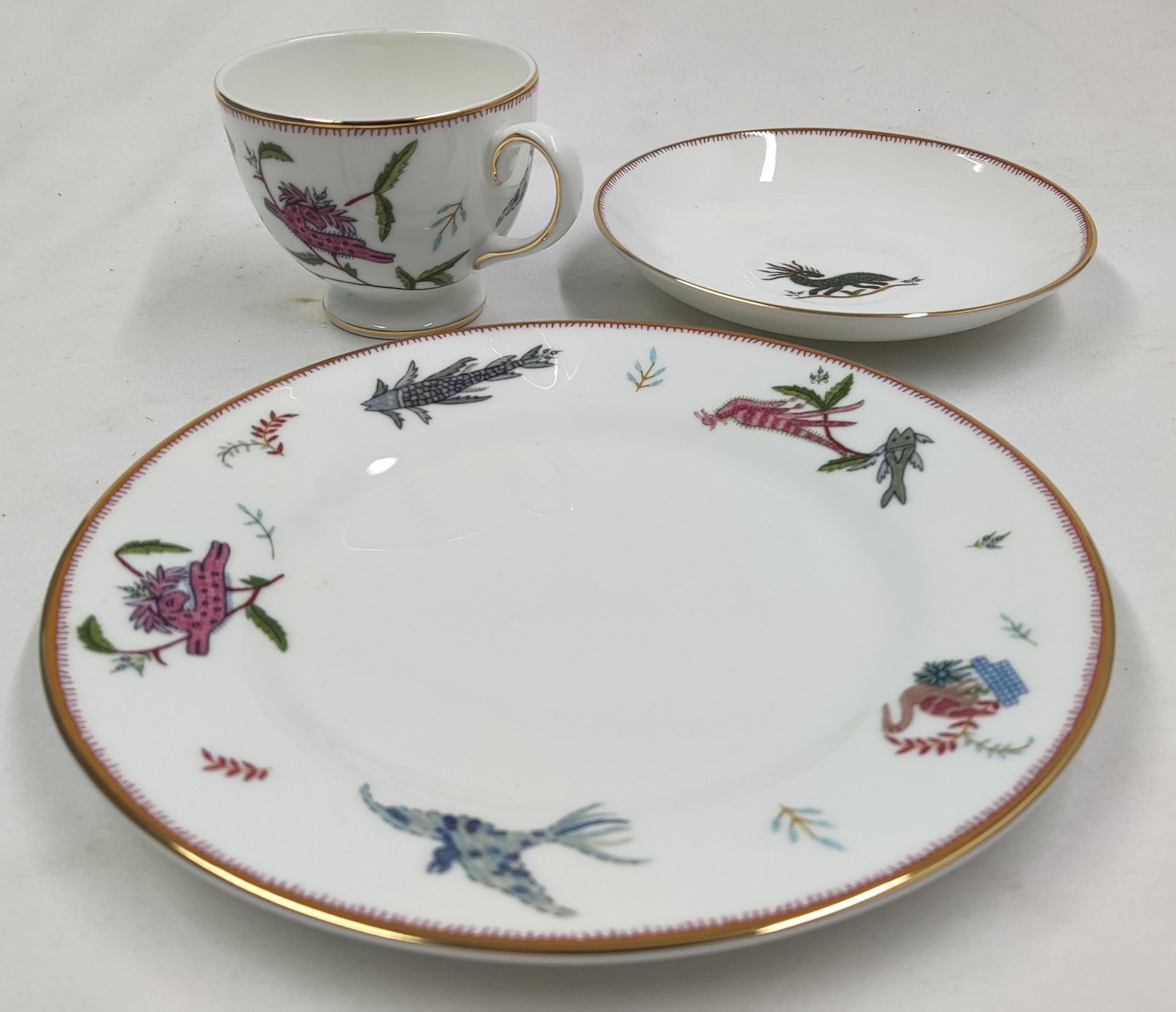 1 x WEDGWOOD Mythical Creatures Fine Bone China Teacup/Saucer/Plate Set - New/Boxed - RRP £140.00 - Bild 19 aus 20