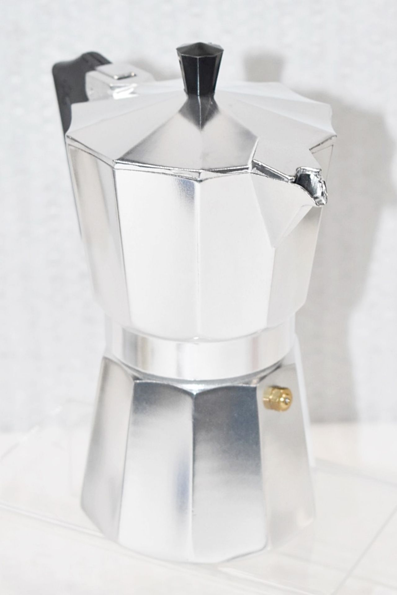1 x PEZZETTI Italexpress Aluminium Stove Top 6-Cup Moka Pot - Unused Boxed Stock - Ref: HBK366 - Image 5 of 8
