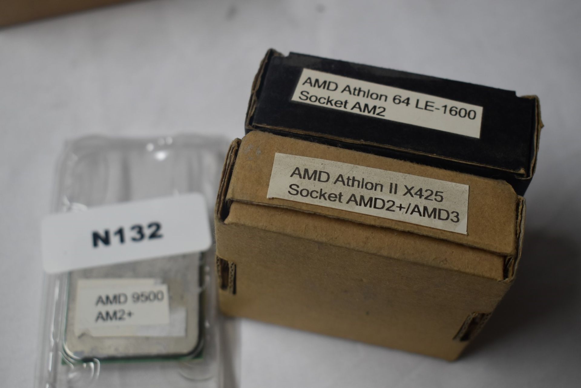 3 x AMD Socket AM2 Desktop PC Processors - Includes 1 x Phenom X4 9500, 1 x Athlon LE1600 and 1 x - Image 2 of 2