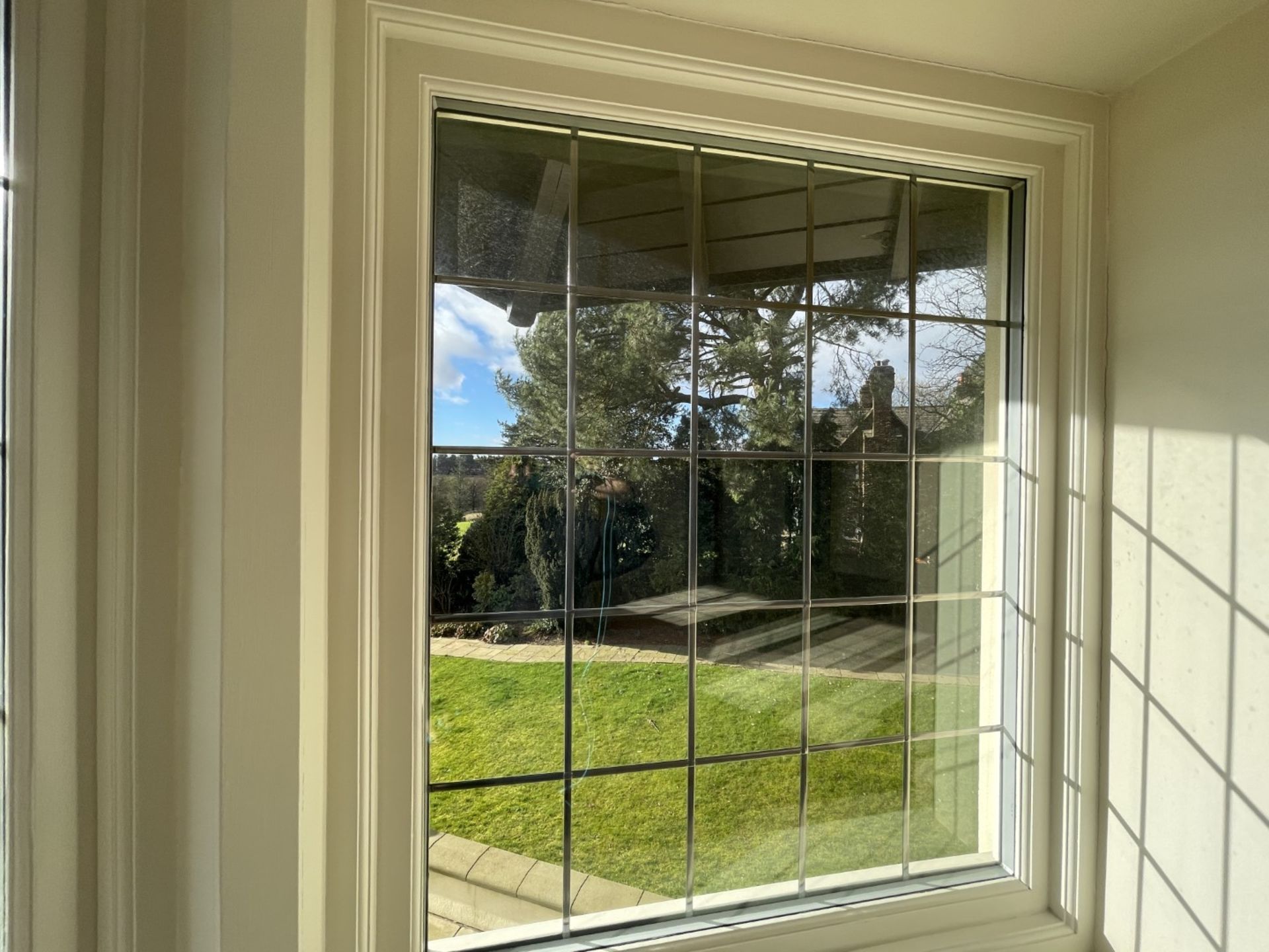 1 x Hardwood Timber Double Glazed Leaded Window Frame - Ref: PAN253 / BED 2- CL896 BED2 R/H- NO - Image 6 of 8