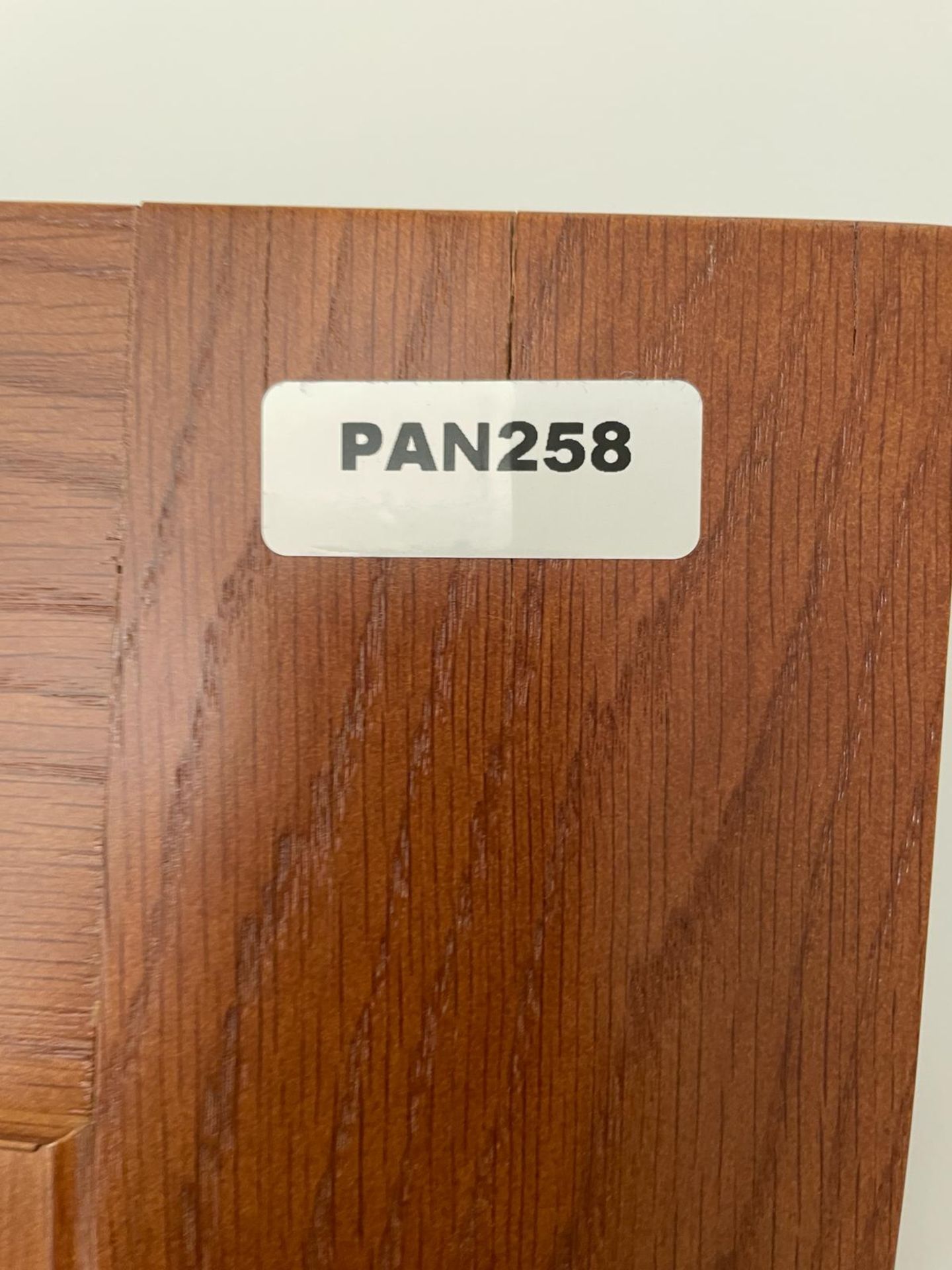 1 x Solid Wood Lockable Internal Door - Ref: PAN258 / BED3 - CL896 - NO VAT ON THE HAMMER - - Image 9 of 12