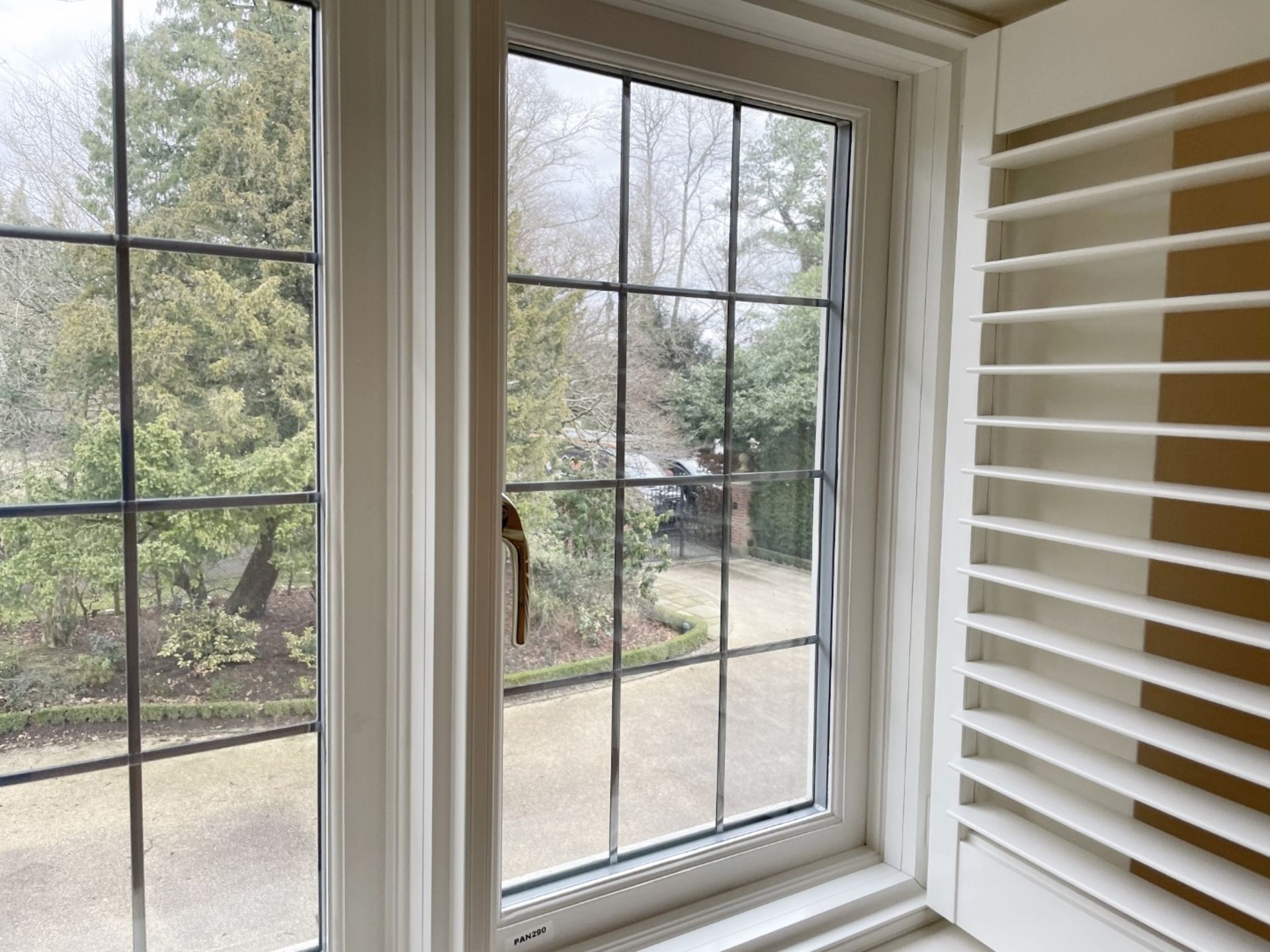 1 x Hardwood Timber Double Glazed Leaded 3-Pane Window Frame - Ref: PAN290 / FRNT WIN - CL896 - NO - Image 10 of 10