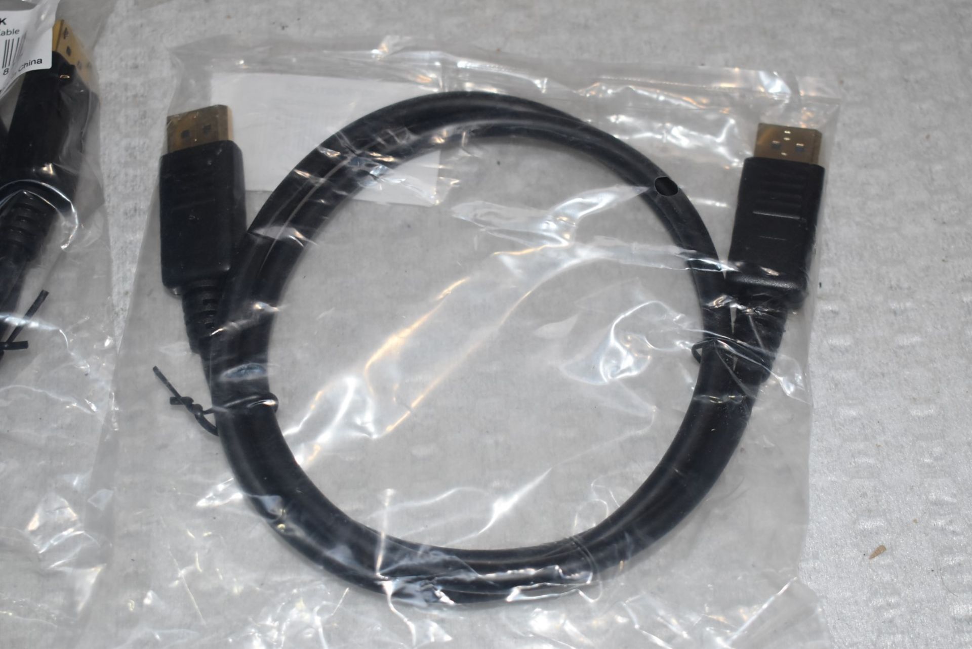 4 x DisplayPort 1 Meter Monitor Cables - New in Packets - Image 4 of 7