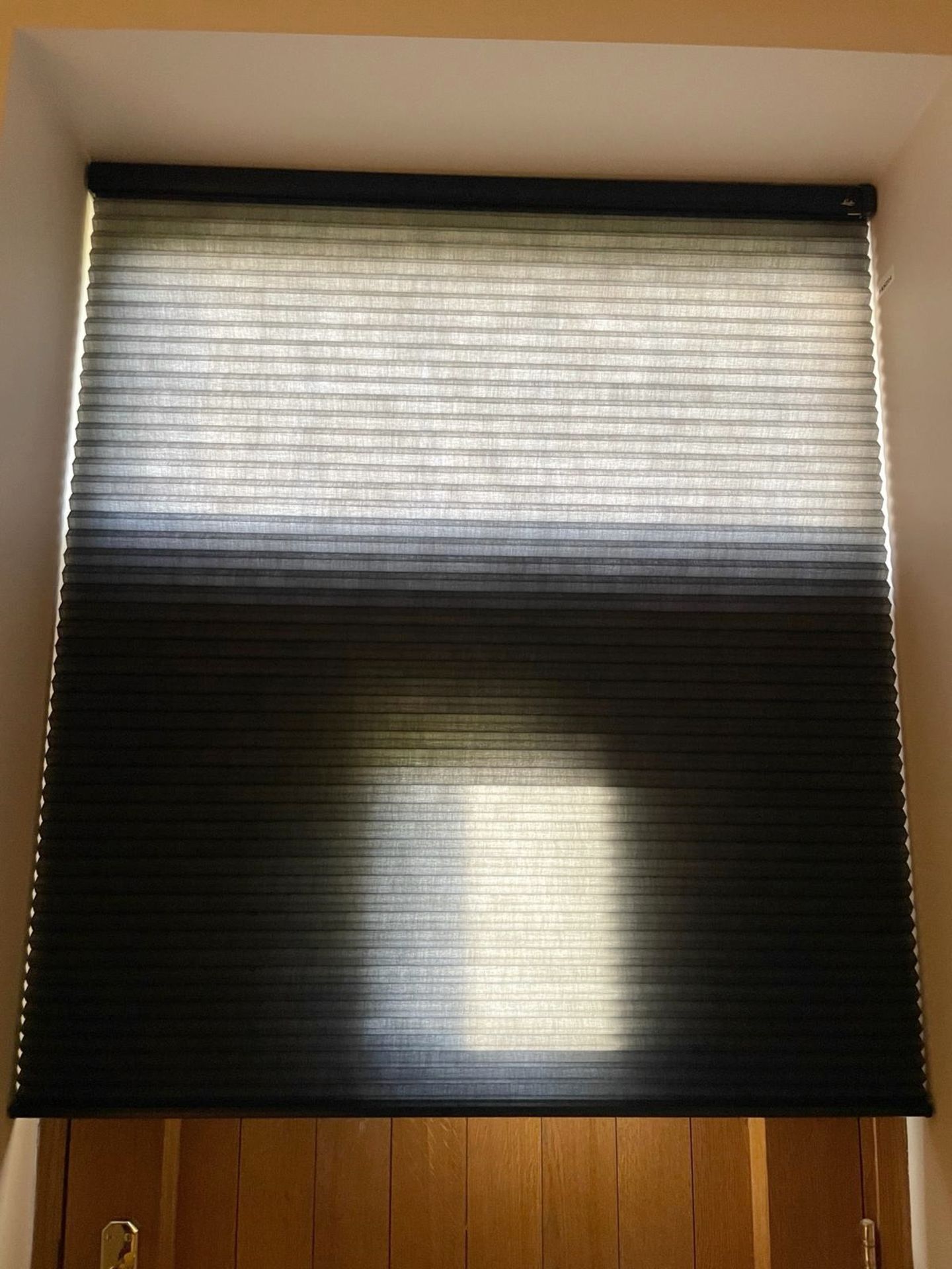 6 x Assorted LUXAFLEX Premium Made-to Measure Window Blinds - Image 3 of 7