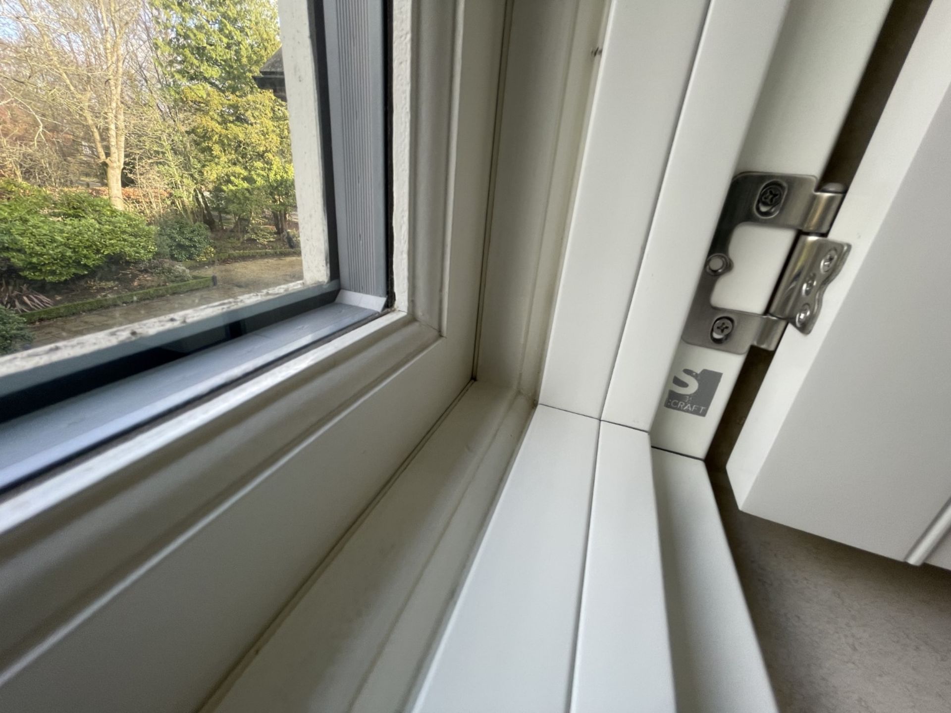 1 x Hardwood Timber Double Glazed Leaded 3-Pane Window Frame fitted with Shutter Blinds - Image 5 of 15