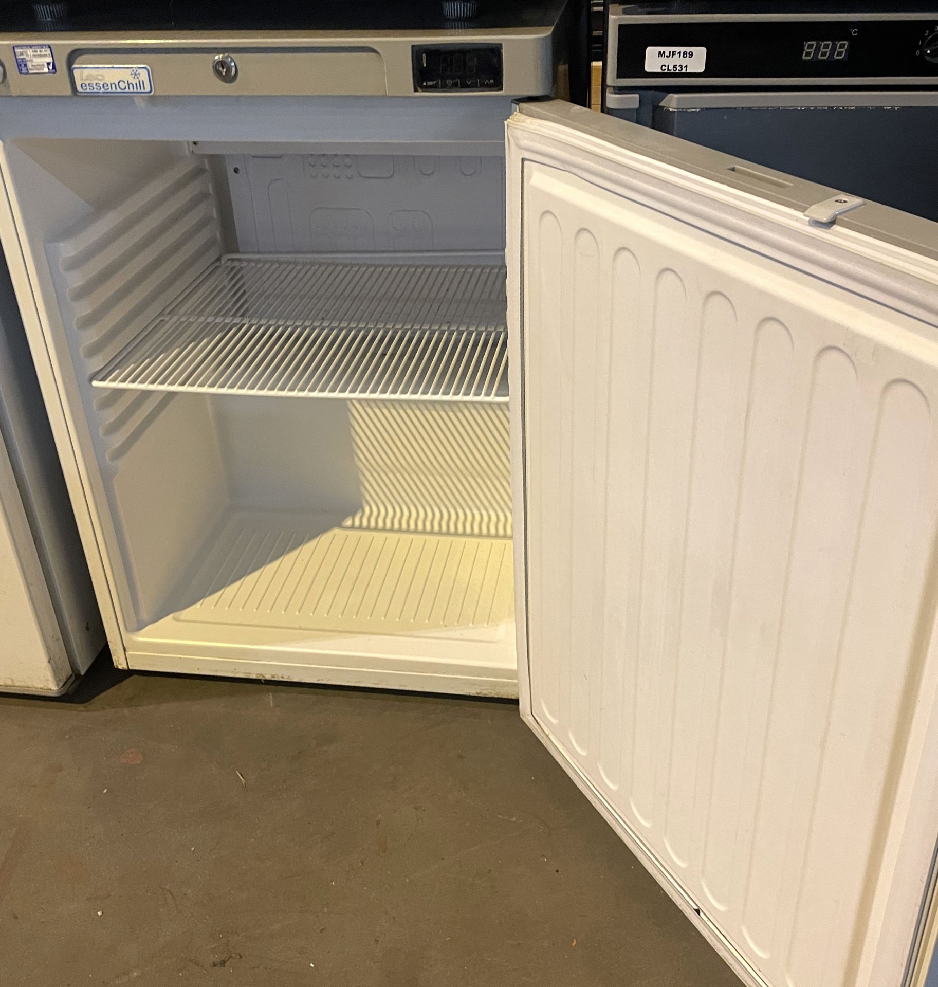 1 x LEC EssenChill Undercounter Commercial Refrigerator - Model BFS200W - Dimensions: H84 x W60 x D6 - Image 2 of 3