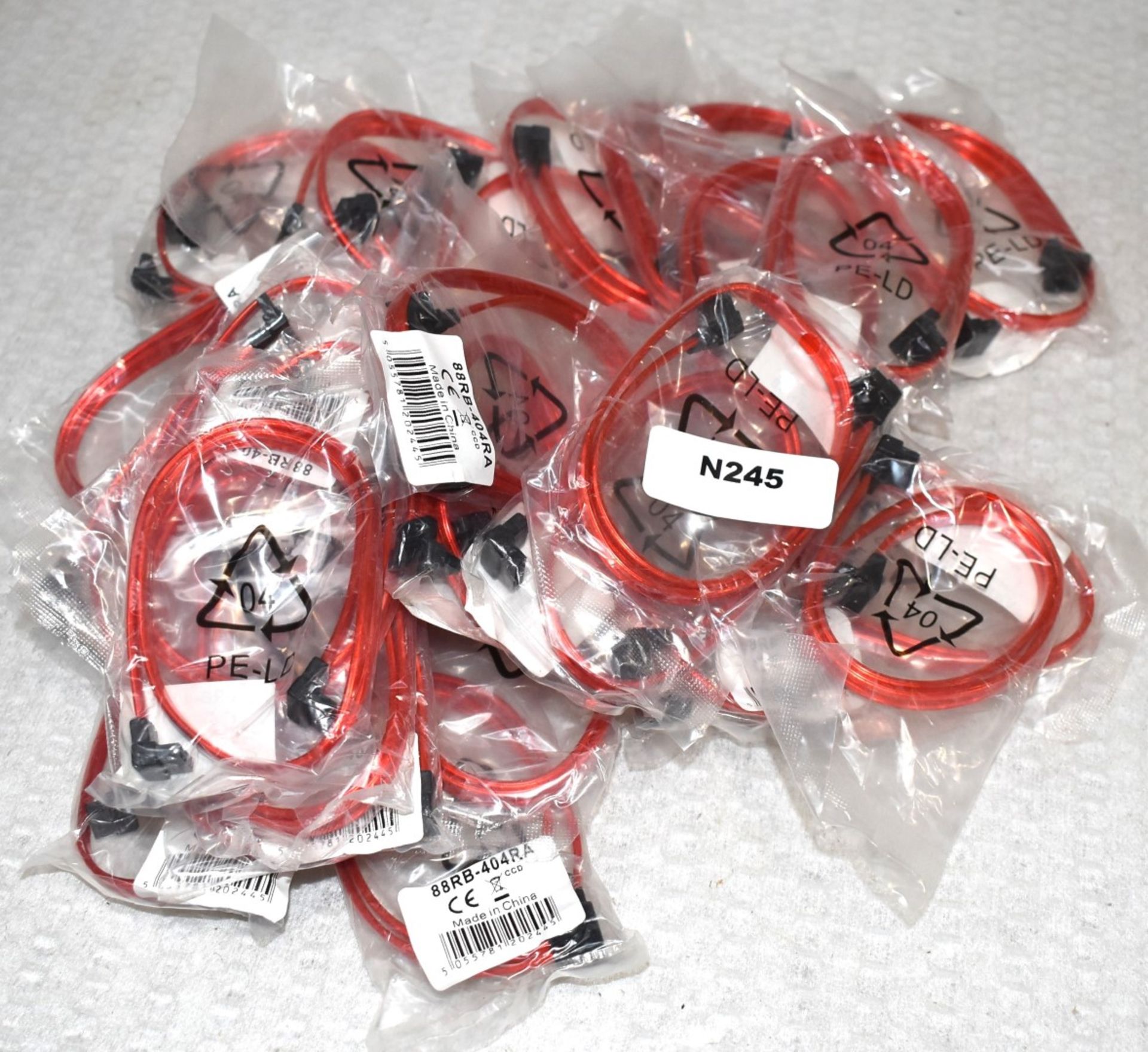 30 x Red SATA Hard Drive Cables - New in Packets - Image 4 of 4