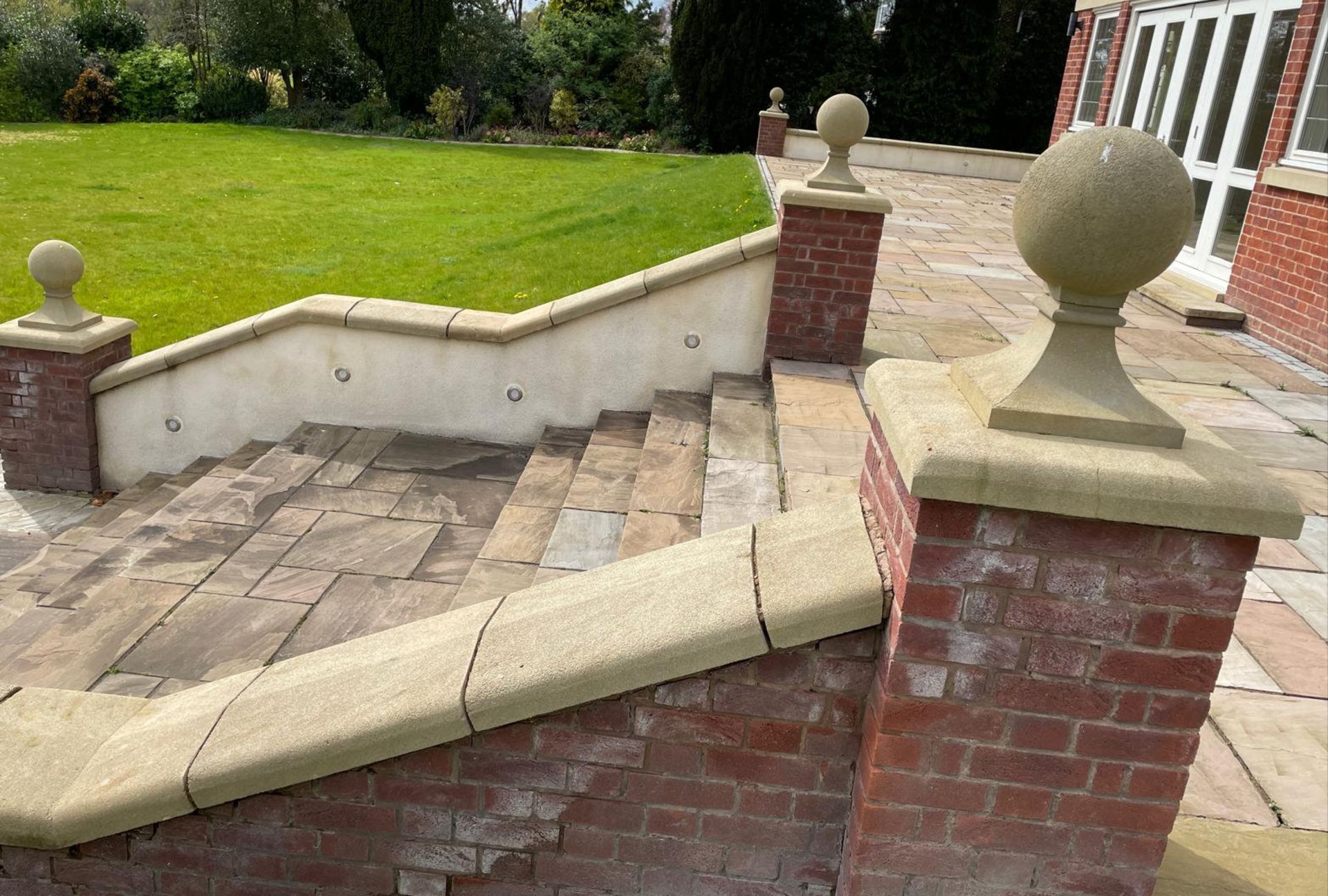 Large Quantity of Yorkstone Paving - Over 340sqm - CL896 - NO VAT ON THE HAMMER - Location: Wilmslow - Image 2 of 57