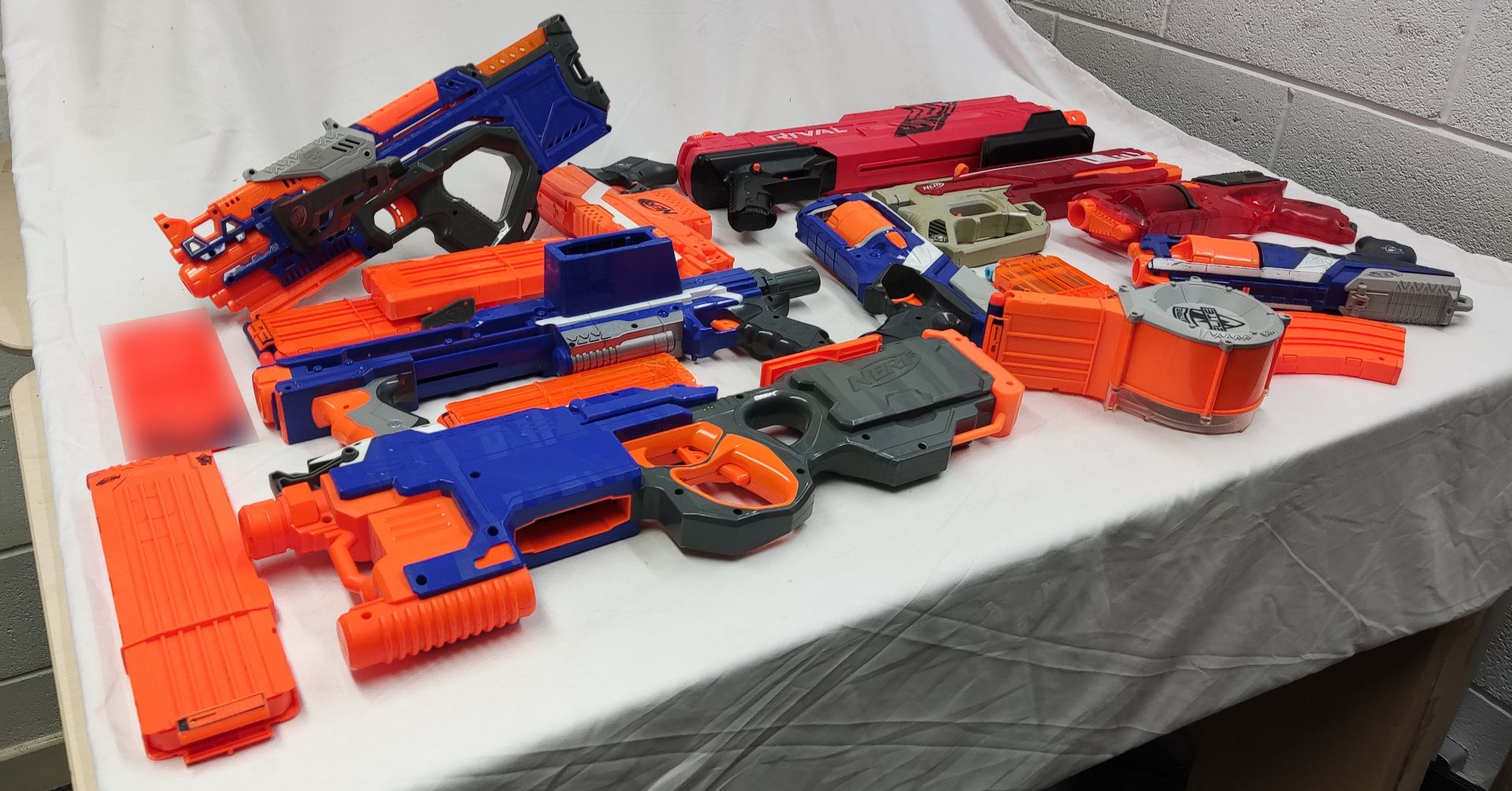 Large Batch of Nerf Guns - Used - CL444 - NO VAT ON THE HAMMER - Location: Altrincham WA14 - Image 2 of 8